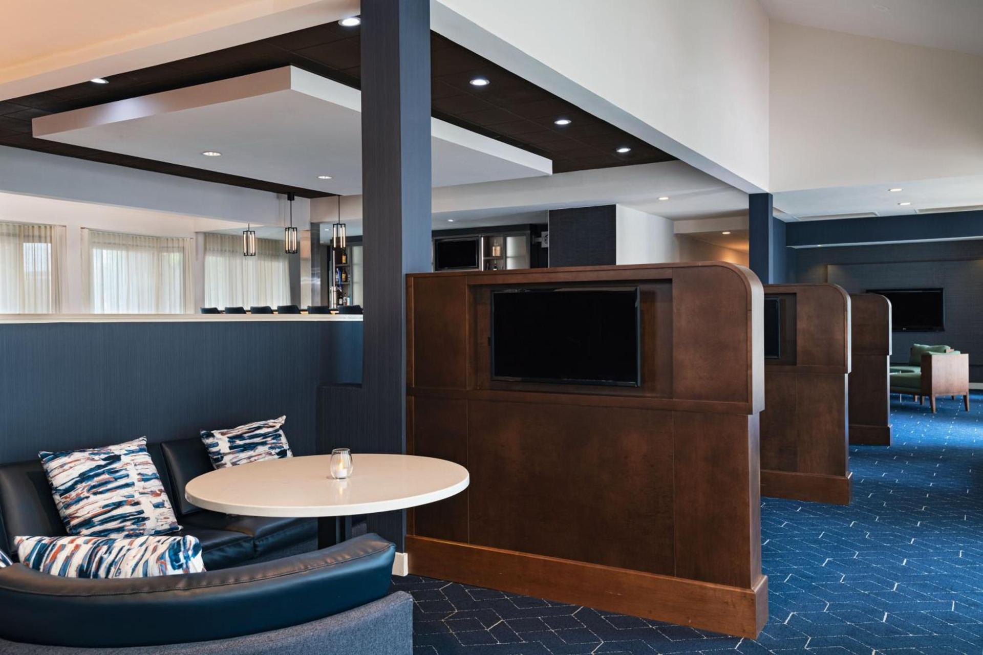 Courtyard by Marriott San Antonio Airport photo 13
