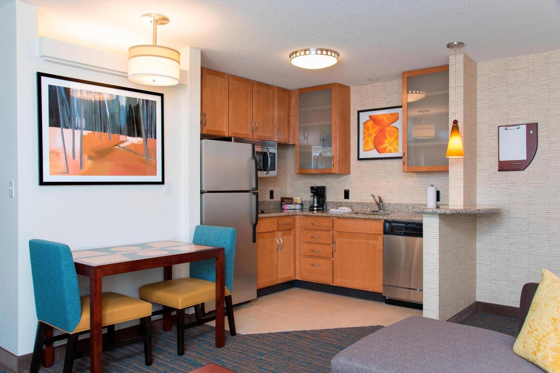 Residence Inn Toledo Maumee photo 17