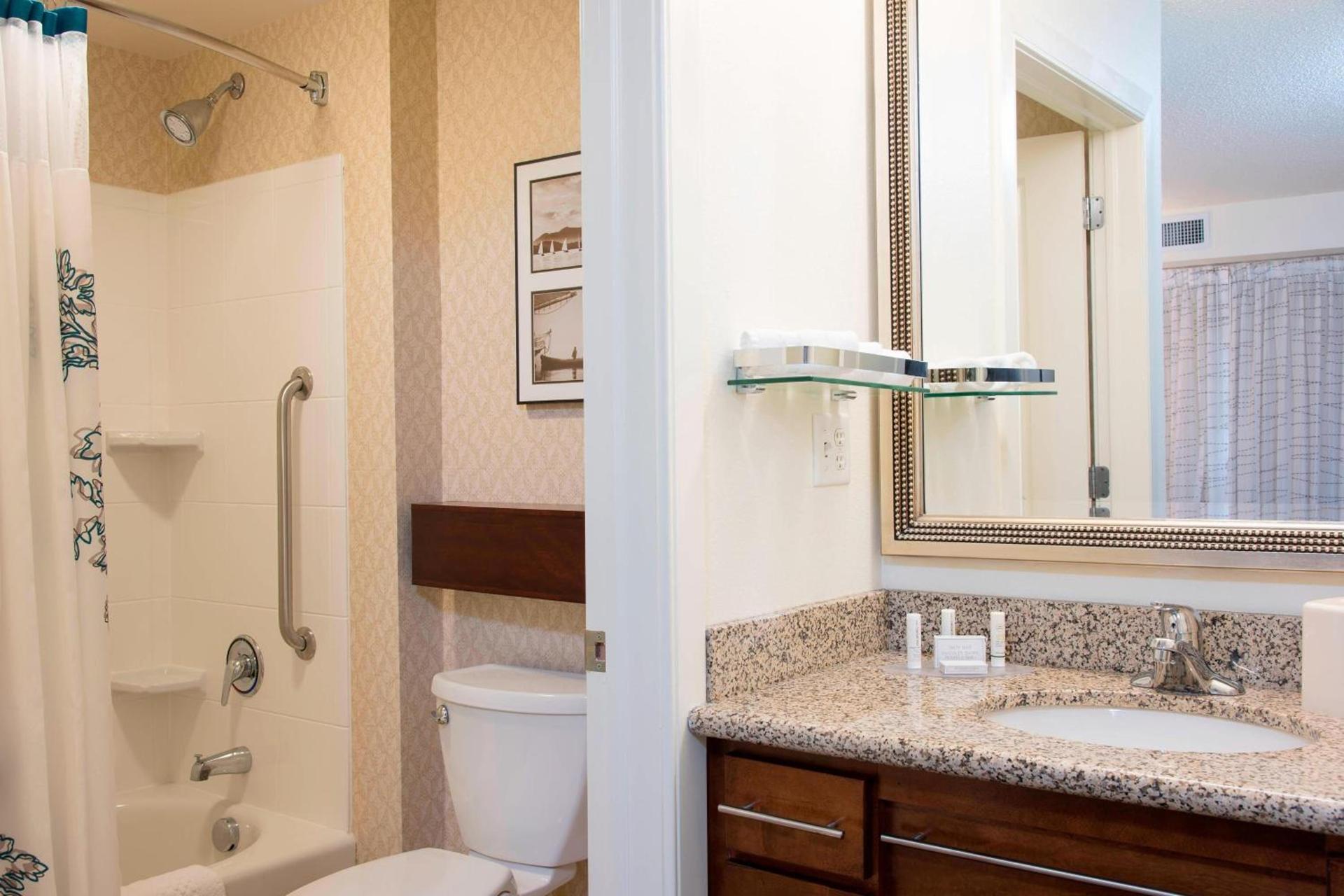 Residence Inn Toledo Maumee photo 7