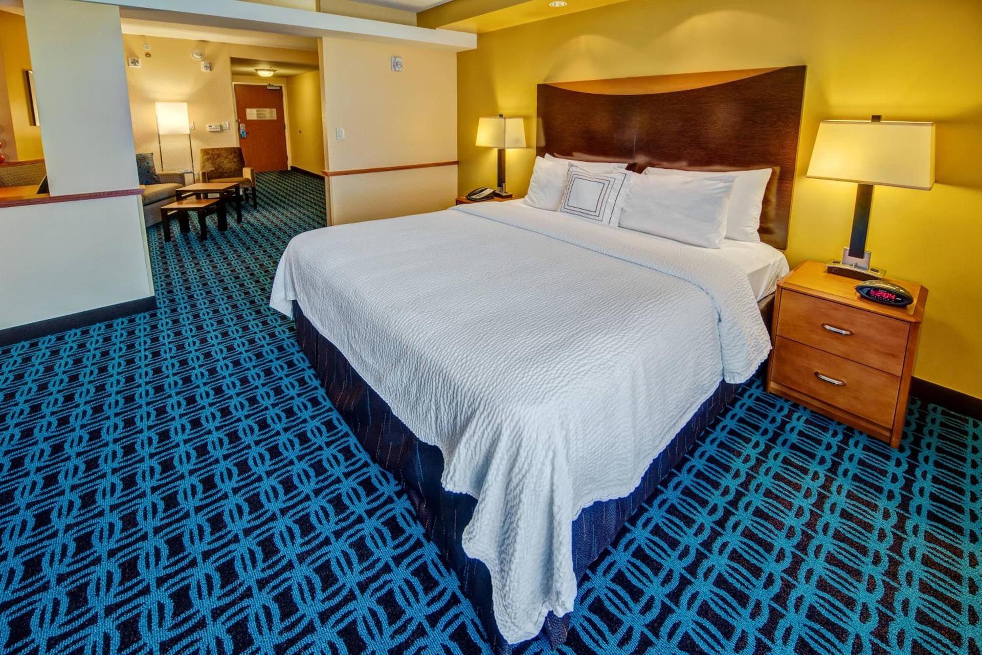 Fairfield Inn and Suites by Marriott Naples photo 18