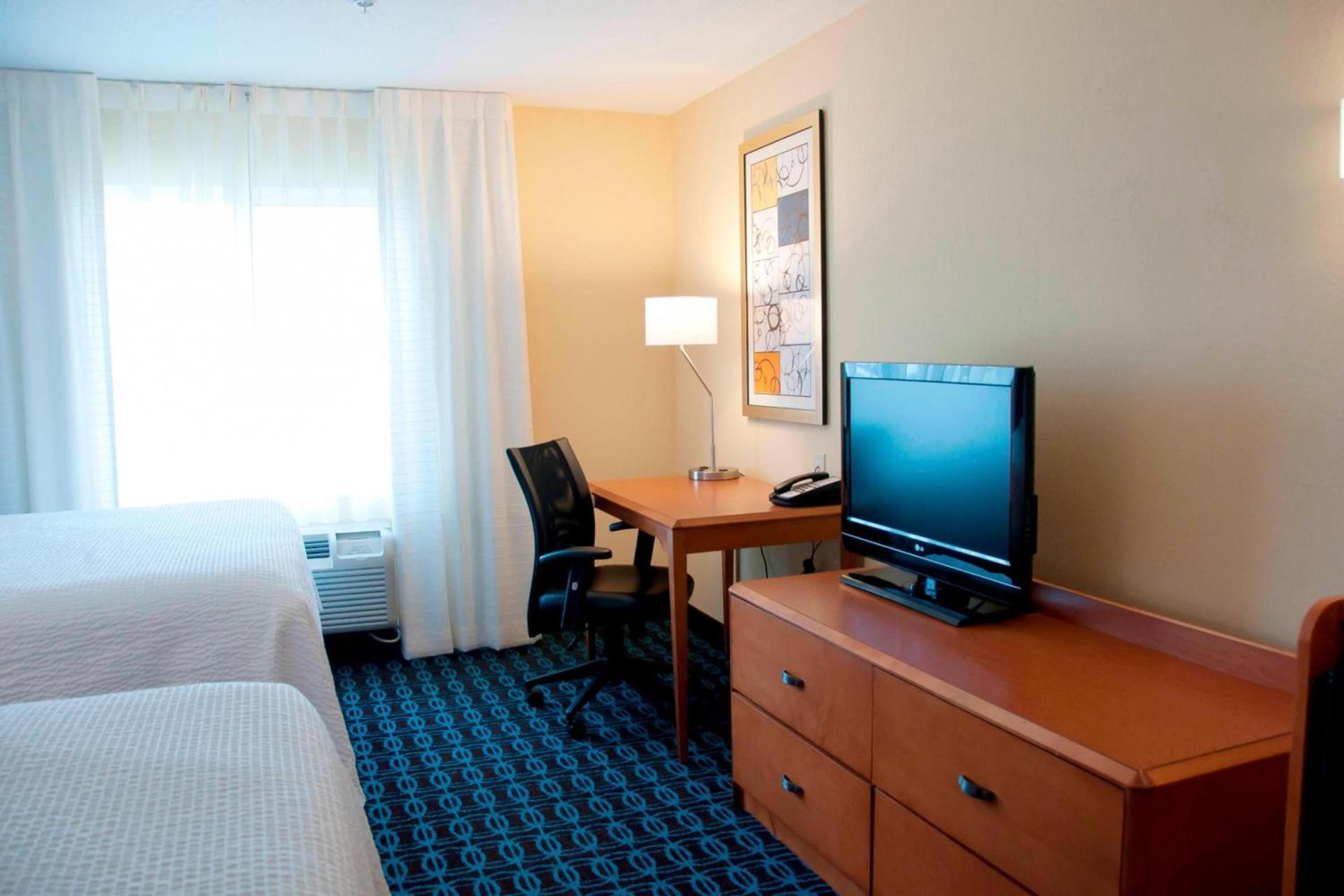 Fairfield Inn & Suites Ames photo 3