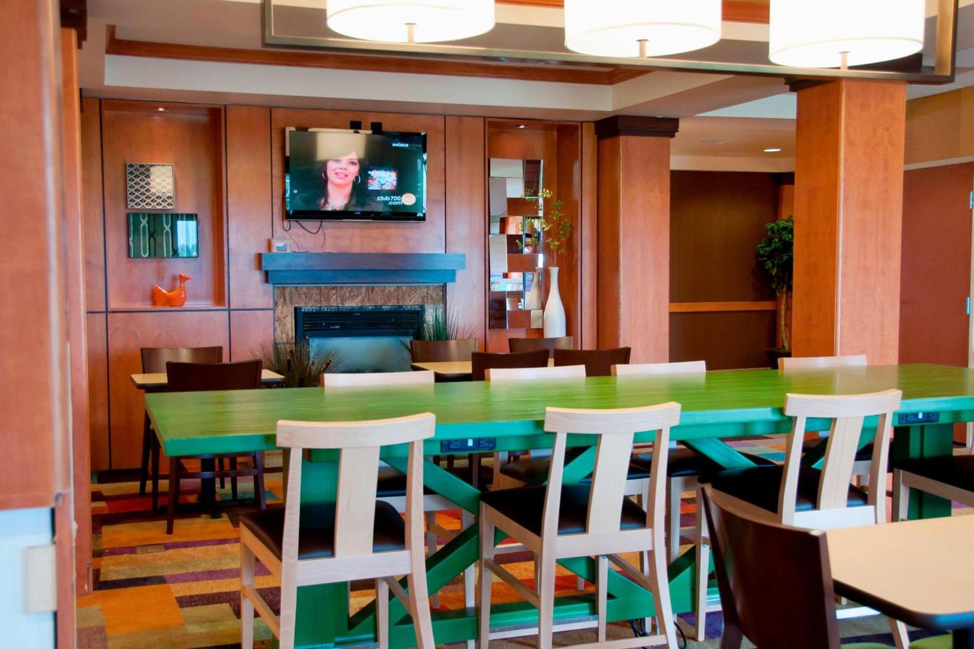 Fairfield Inn & Suites Ames photo 9
