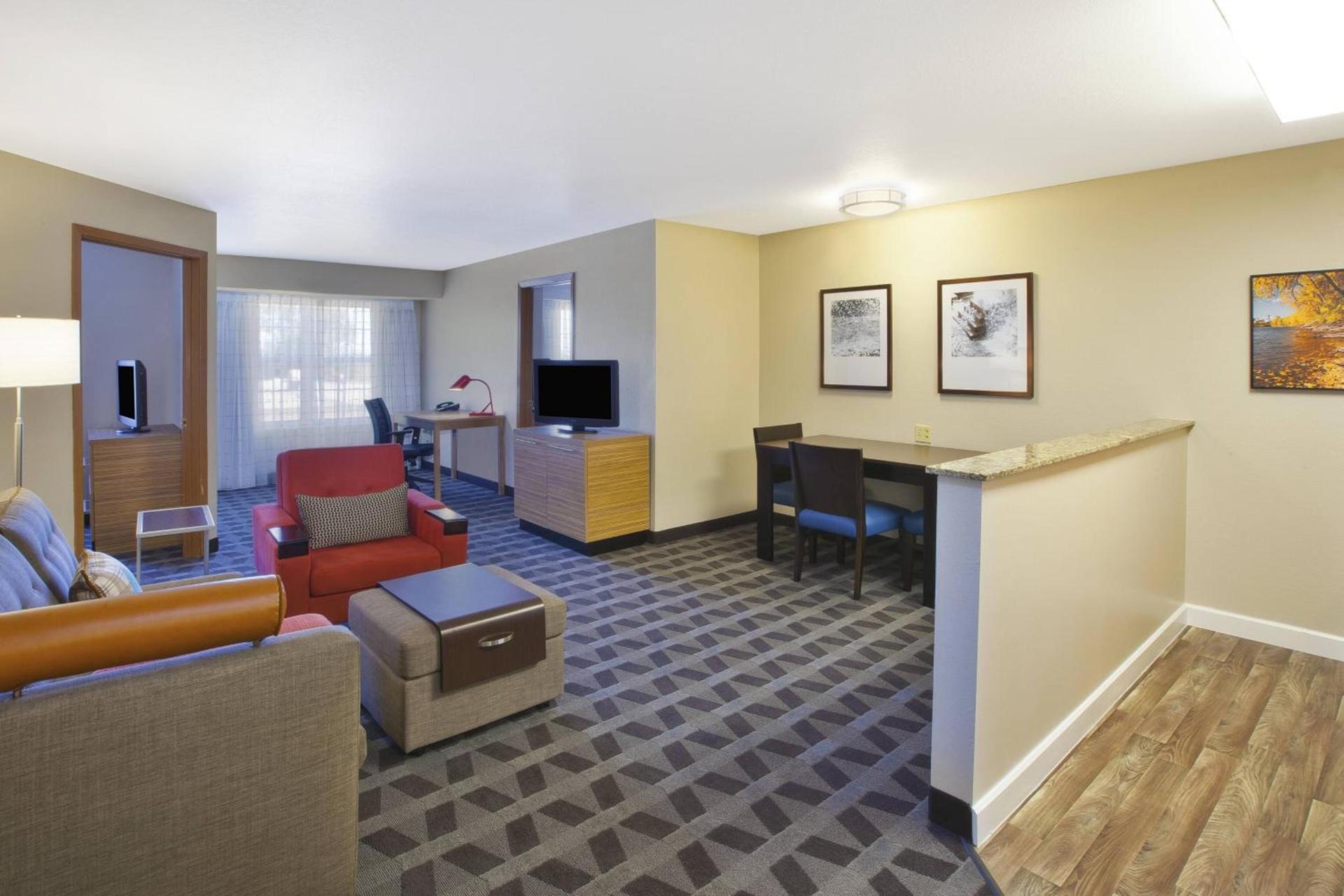 TownePlace Suites Minneapolis-St. Paul Airport/Eagan photo 8
