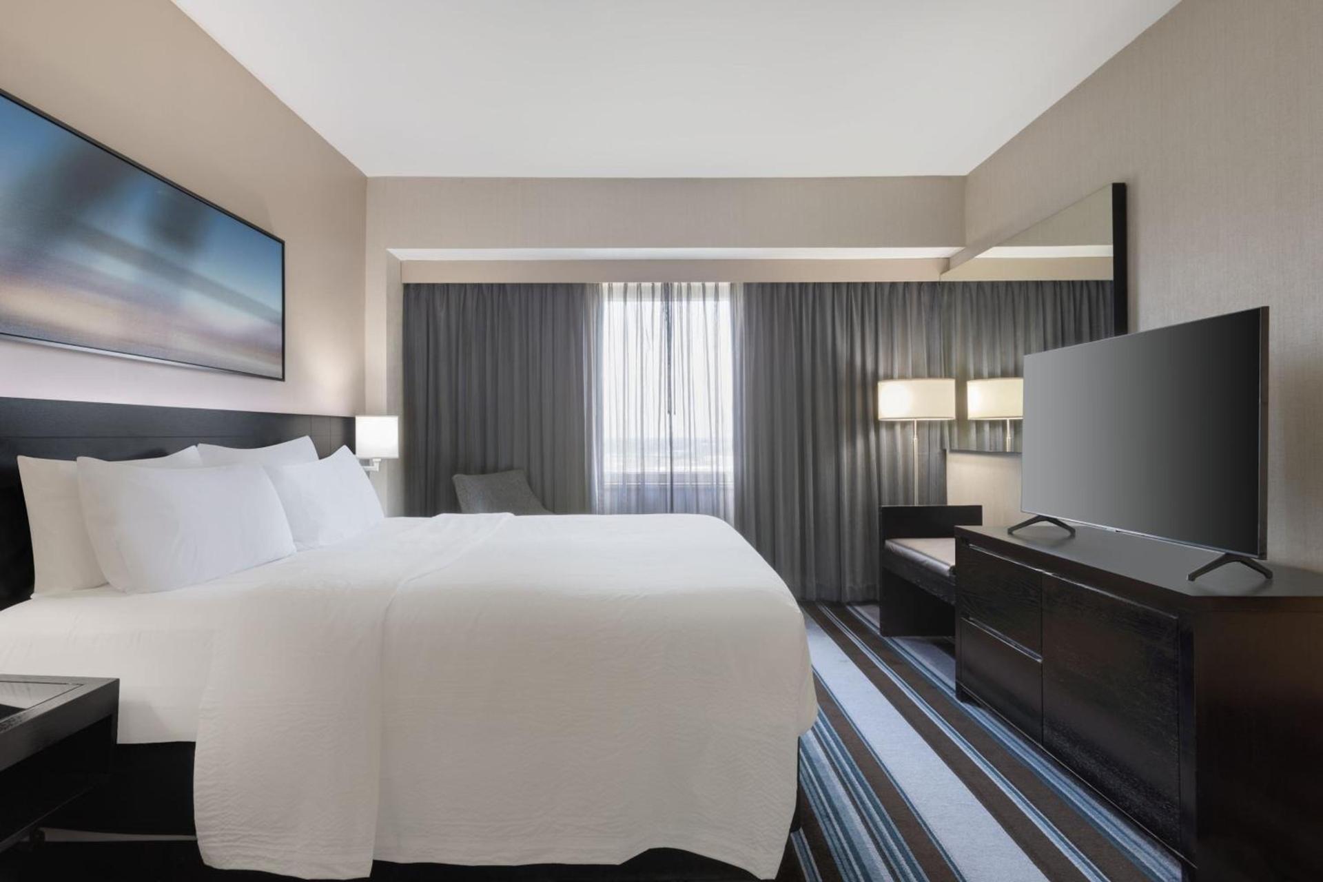Courtyard by Marriott New York JFK Airport photo 17