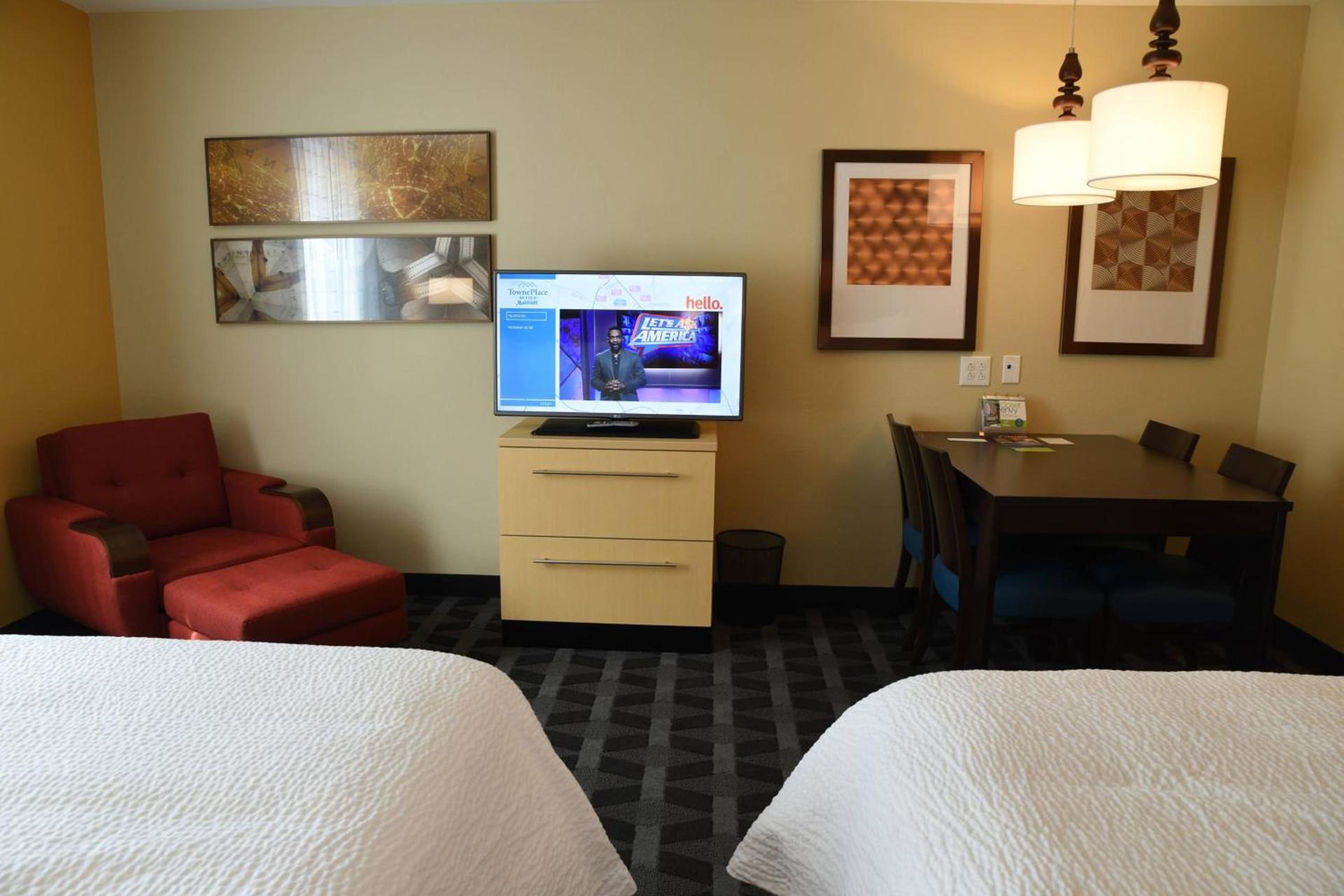 TownePlace Suites by Marriott Lawrence Downtown photo 6