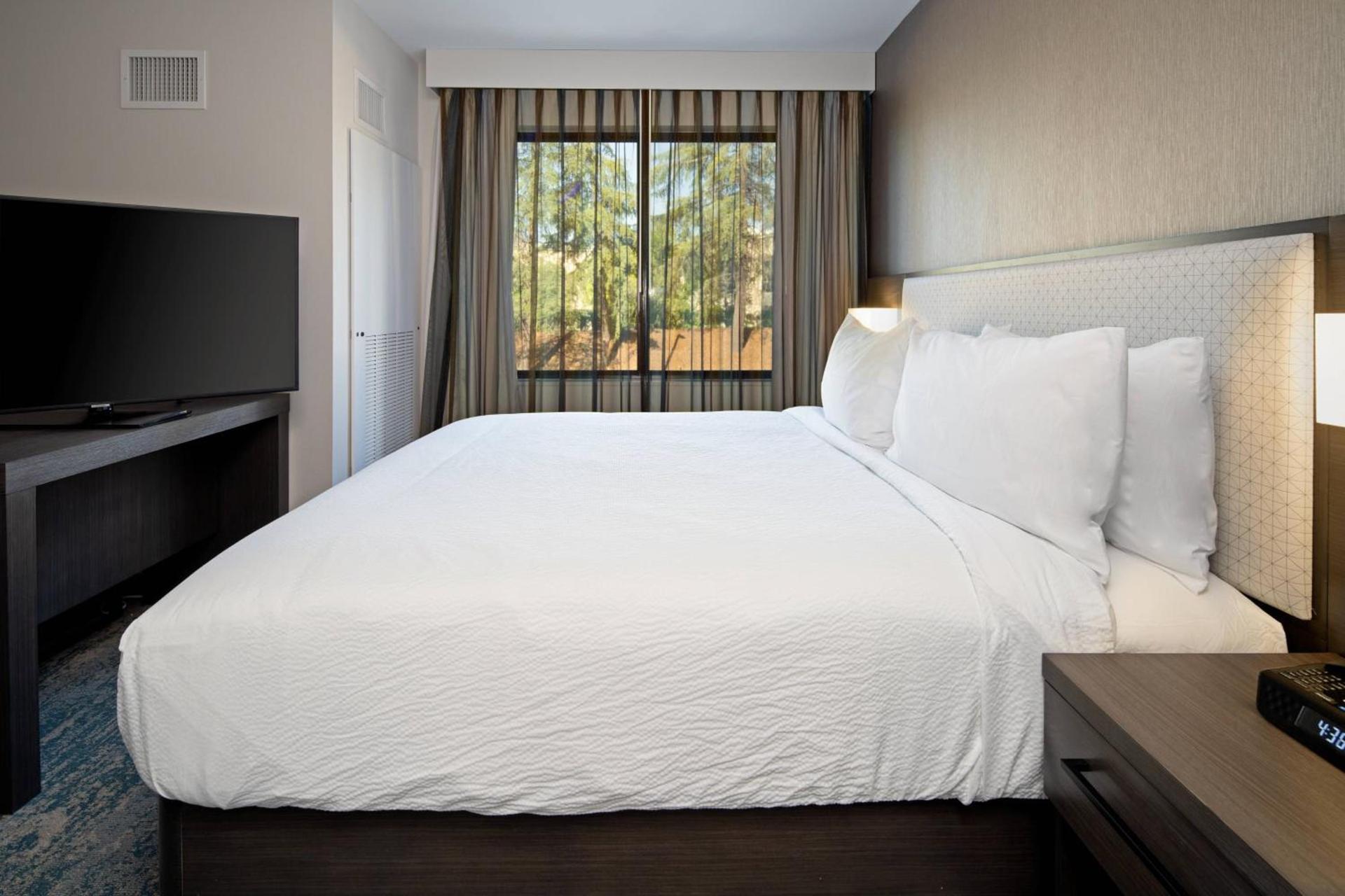 Residence Inn by Marriott Valencia photo 9