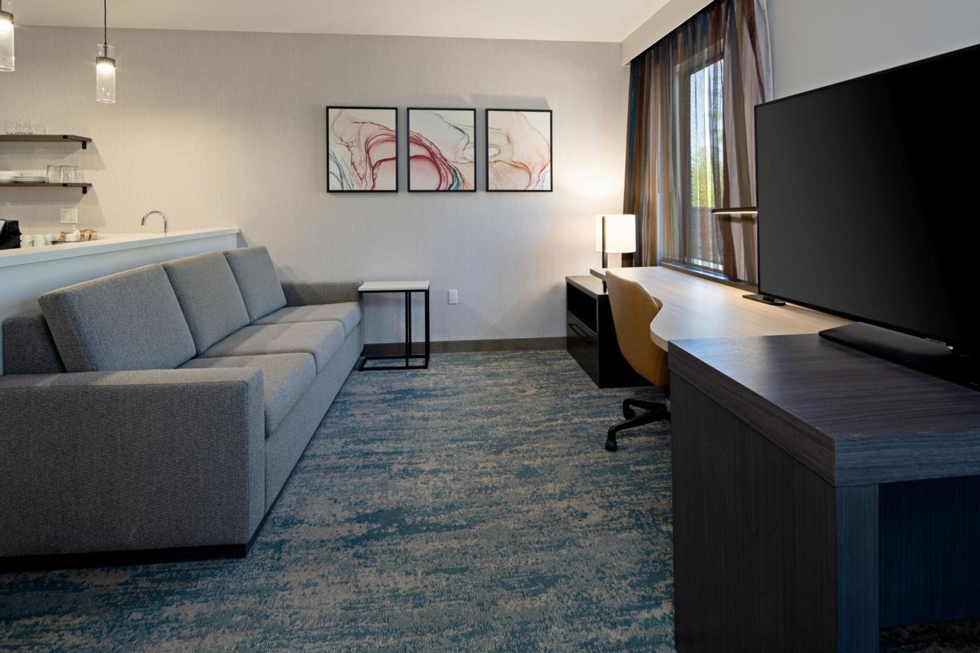 Residence Inn by Marriott Valencia photo 13