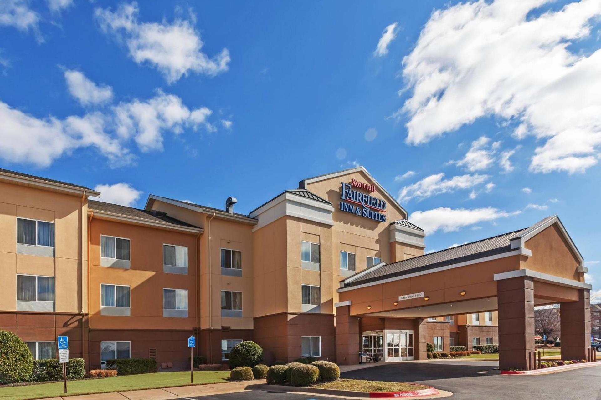 Fairfield Inn & Suites by Marriott Rogers — hotel in Rogers
