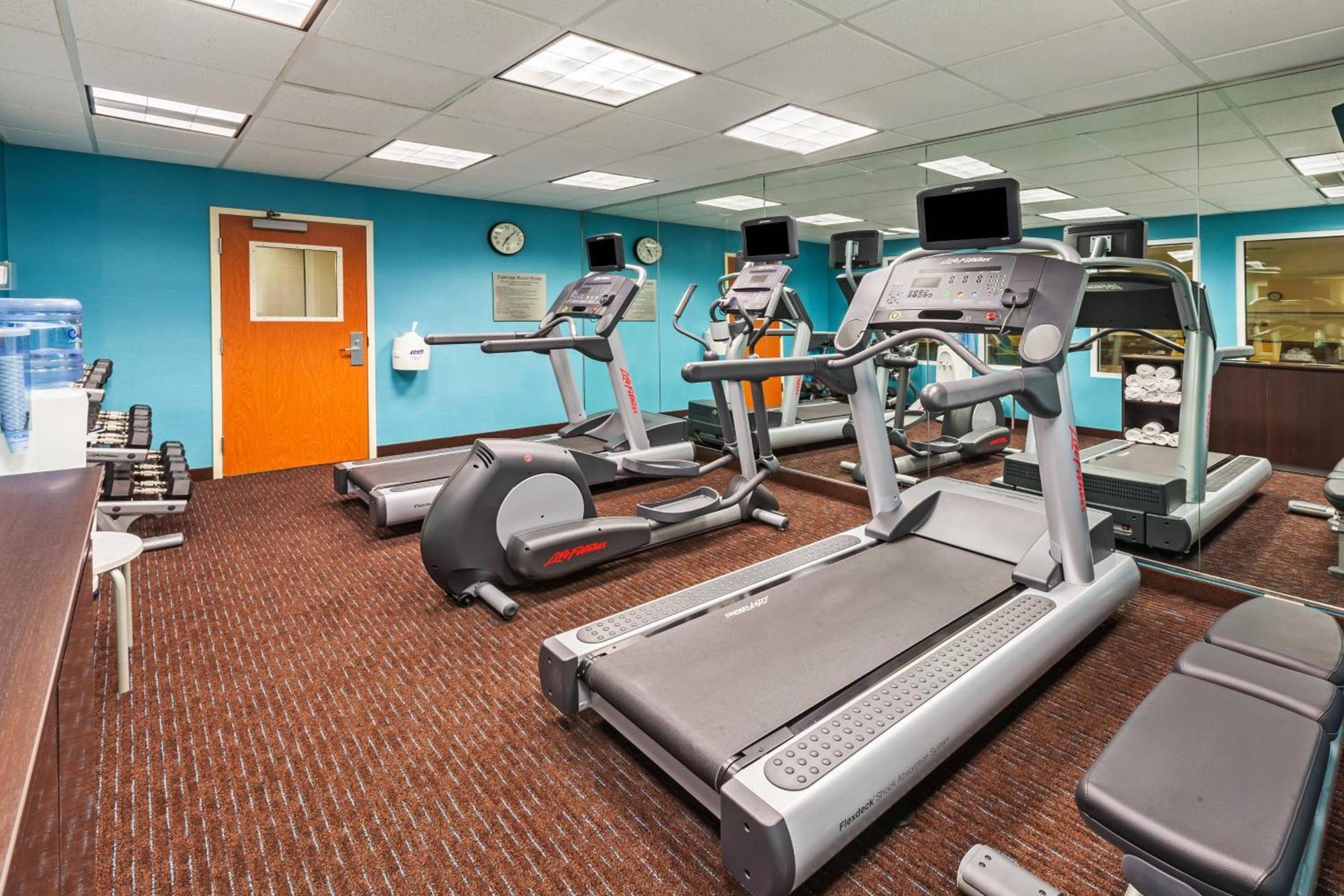 Fairfield Inn & Suites by Marriott Rogers photo 23