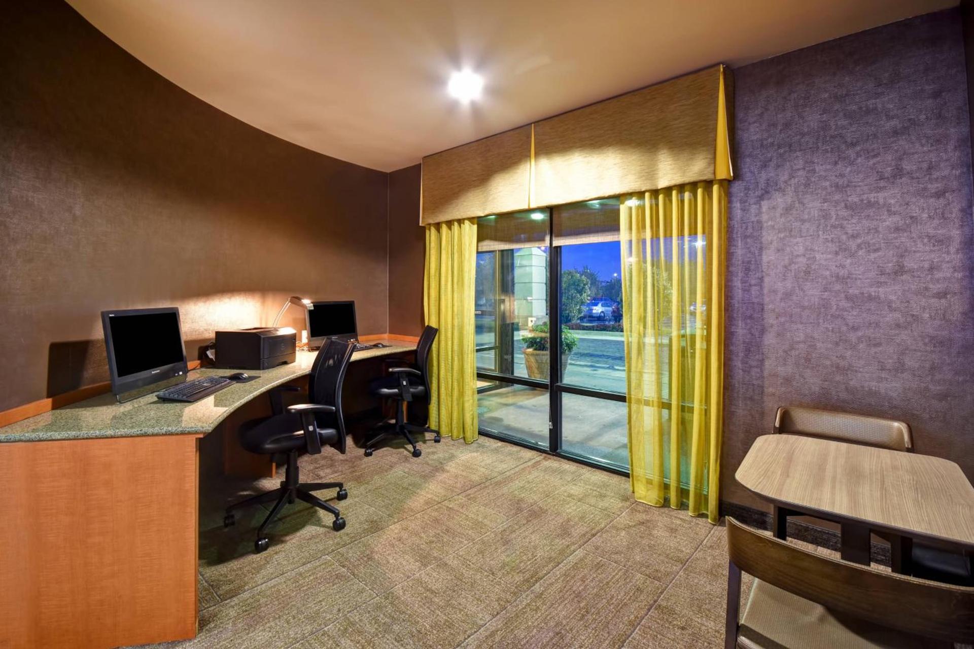 SpringHill Suites Louisville Airport photo 25