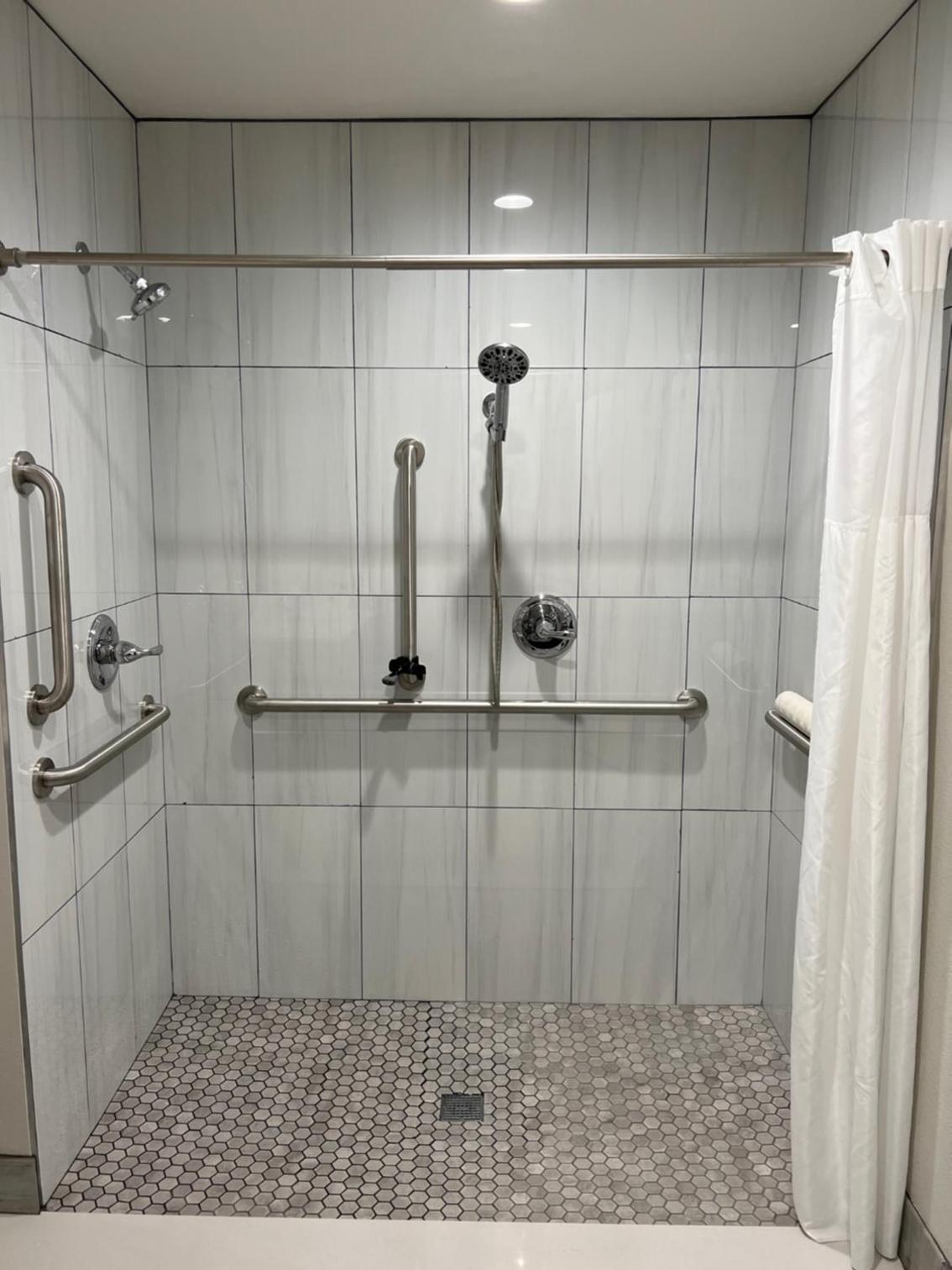 Quality Inn Tracy I-205 photo 32