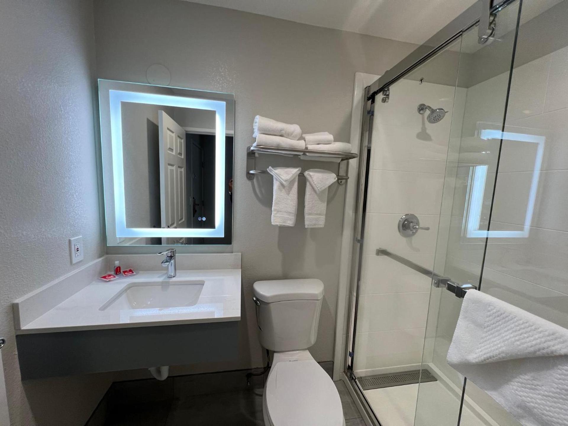 Quality Inn Tracy I-205 photo 12