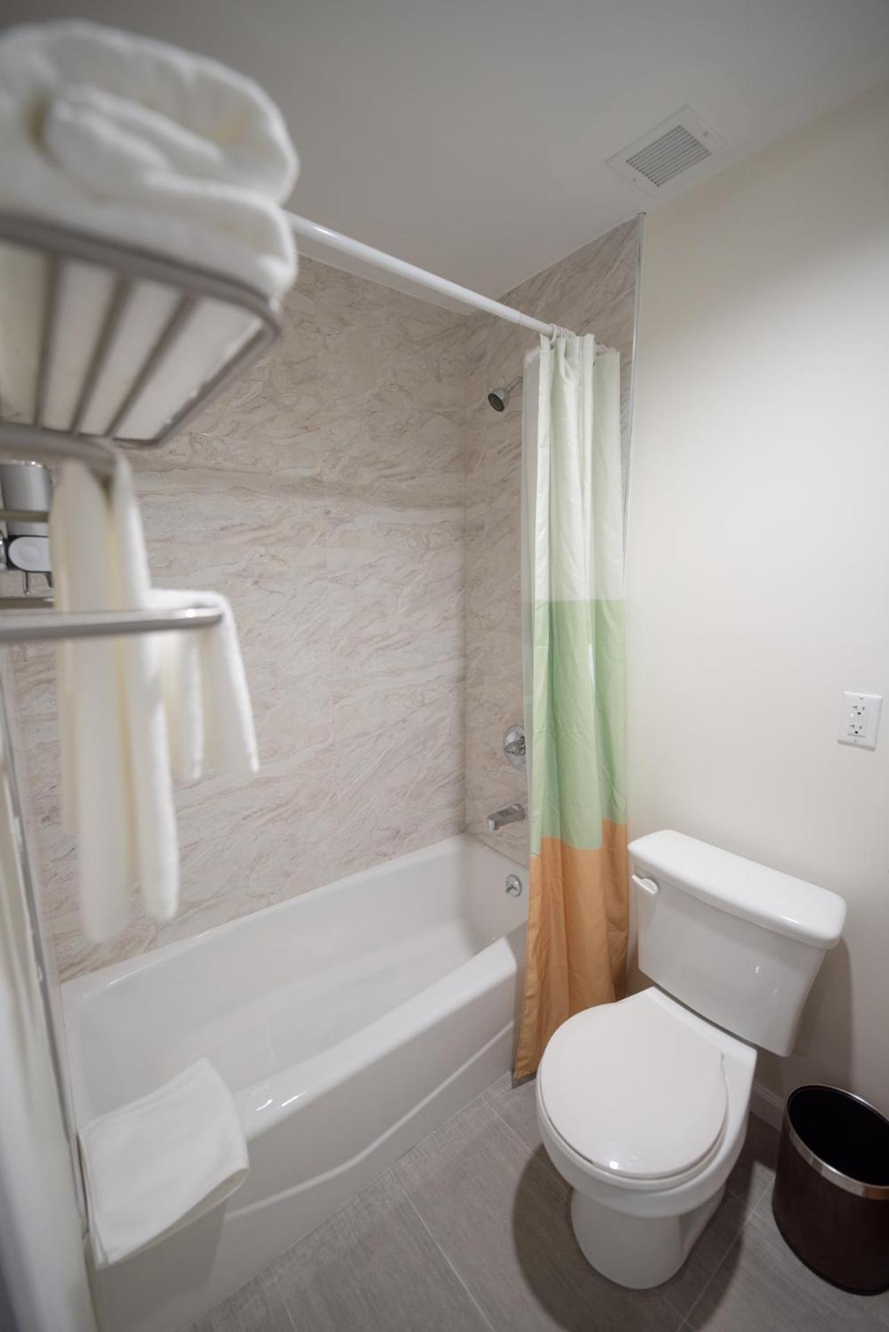 Flushing Garden Hotel photo 42