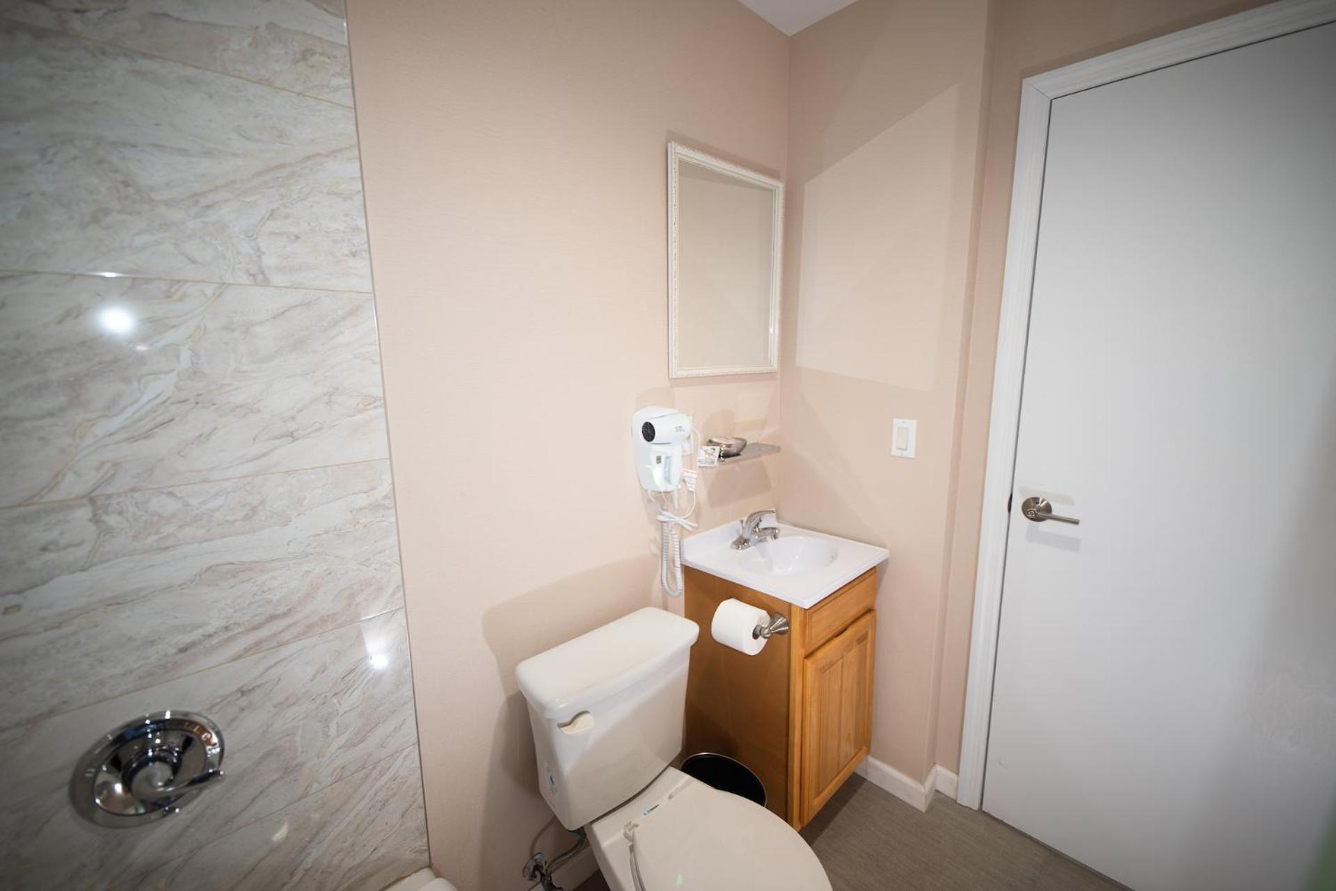 Flushing Garden Hotel photo 37