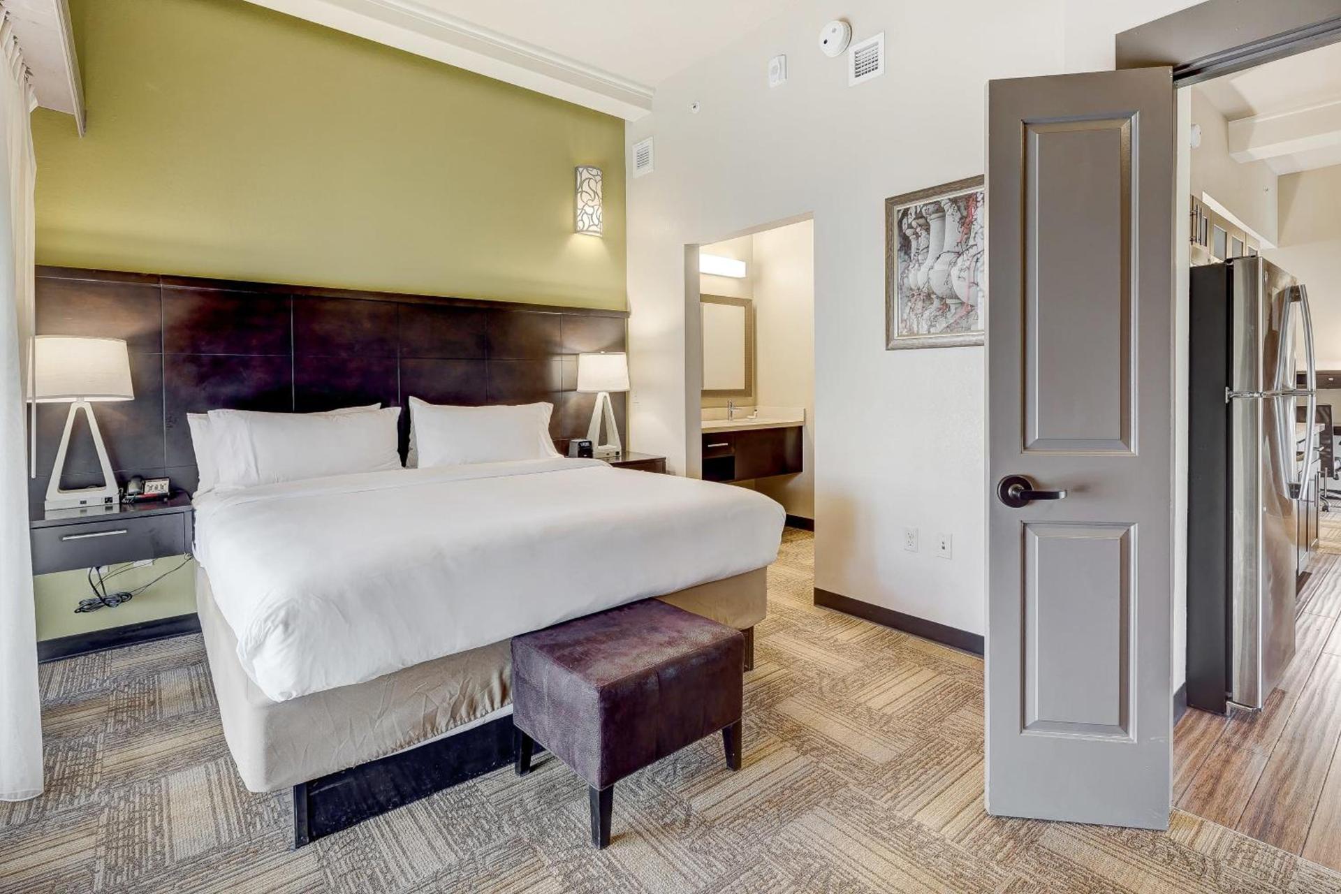 Staybridge Suites Baltimore - Inner Harbor by IHG photo 43