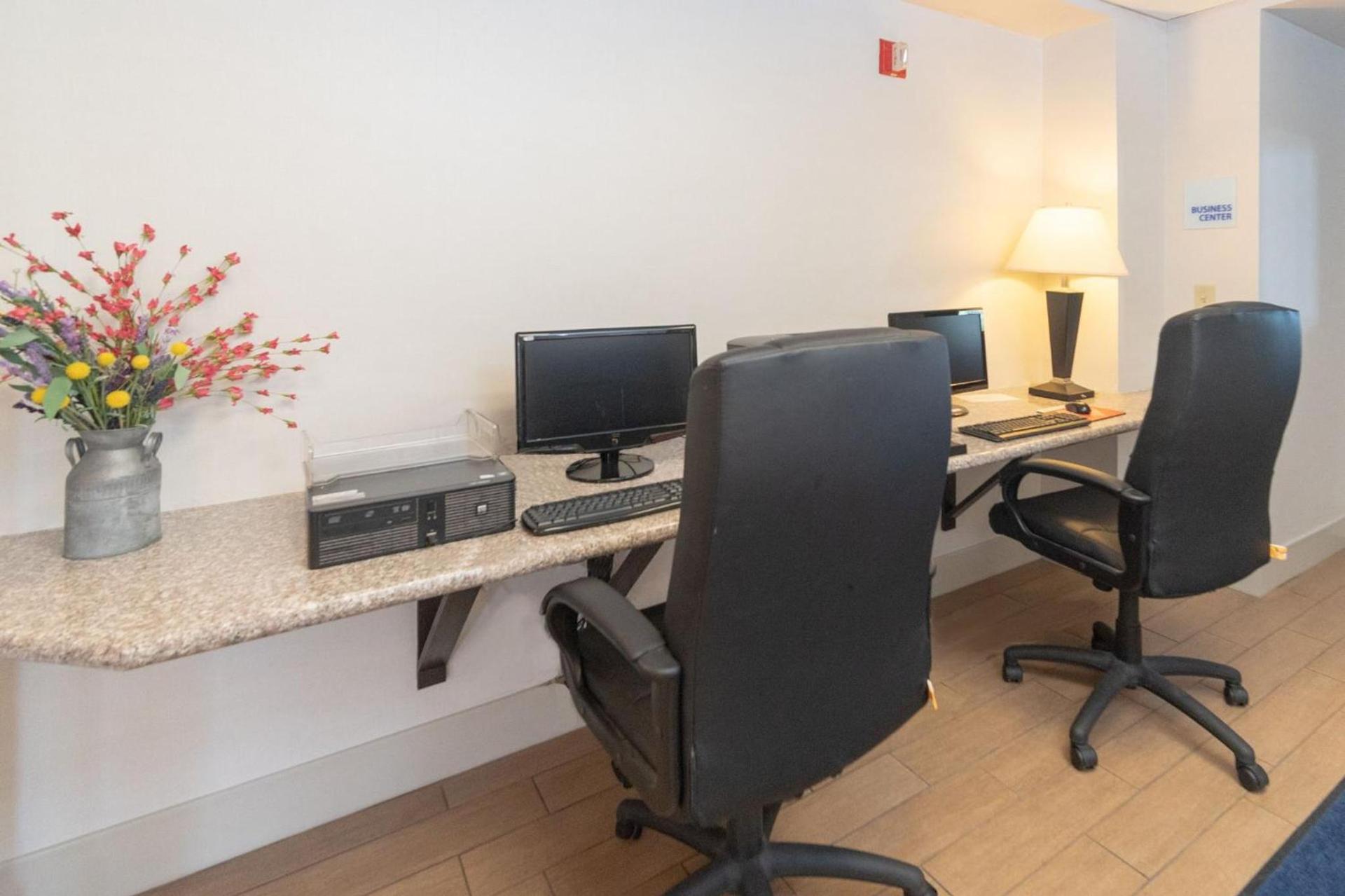 Holiday Inn Express Houghton-Keweenaw by IHG photo 34