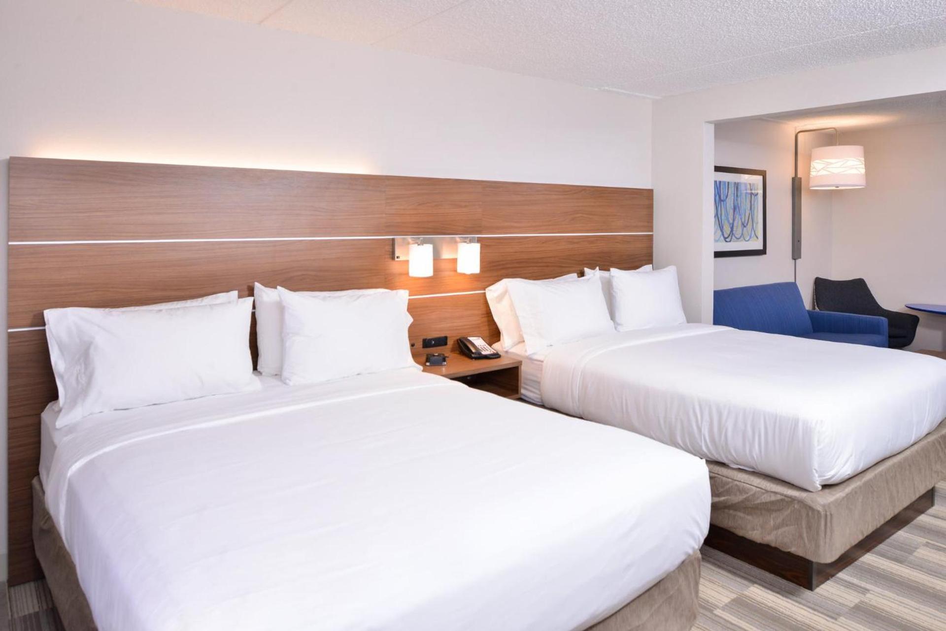 Holiday Inn Express & Suites Indianapolis Dtn-Conv Ctr Area by IHG photo 54