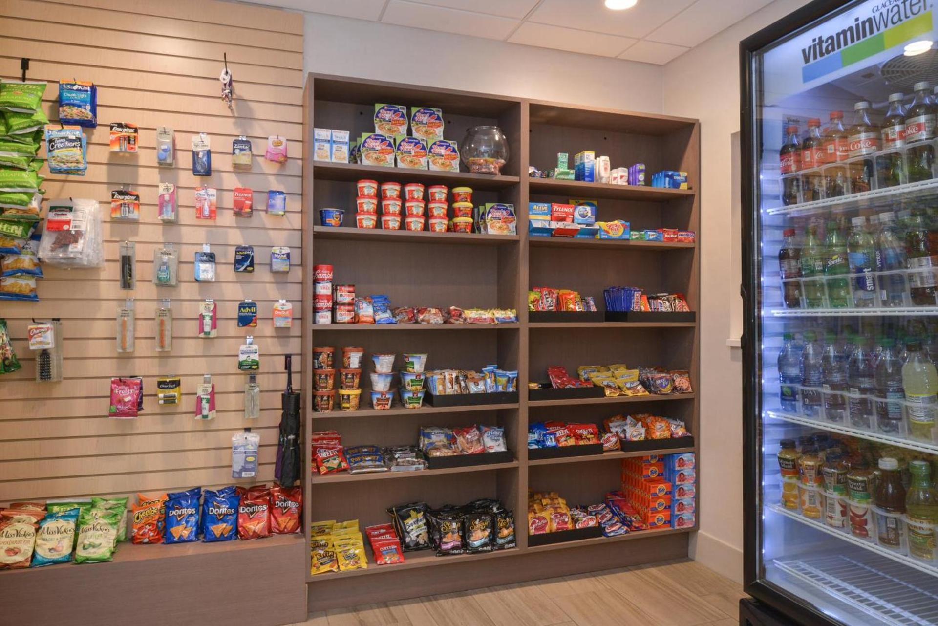 Holiday Inn Express & Suites Indianapolis Dtn-Conv Ctr Area by IHG photo 3