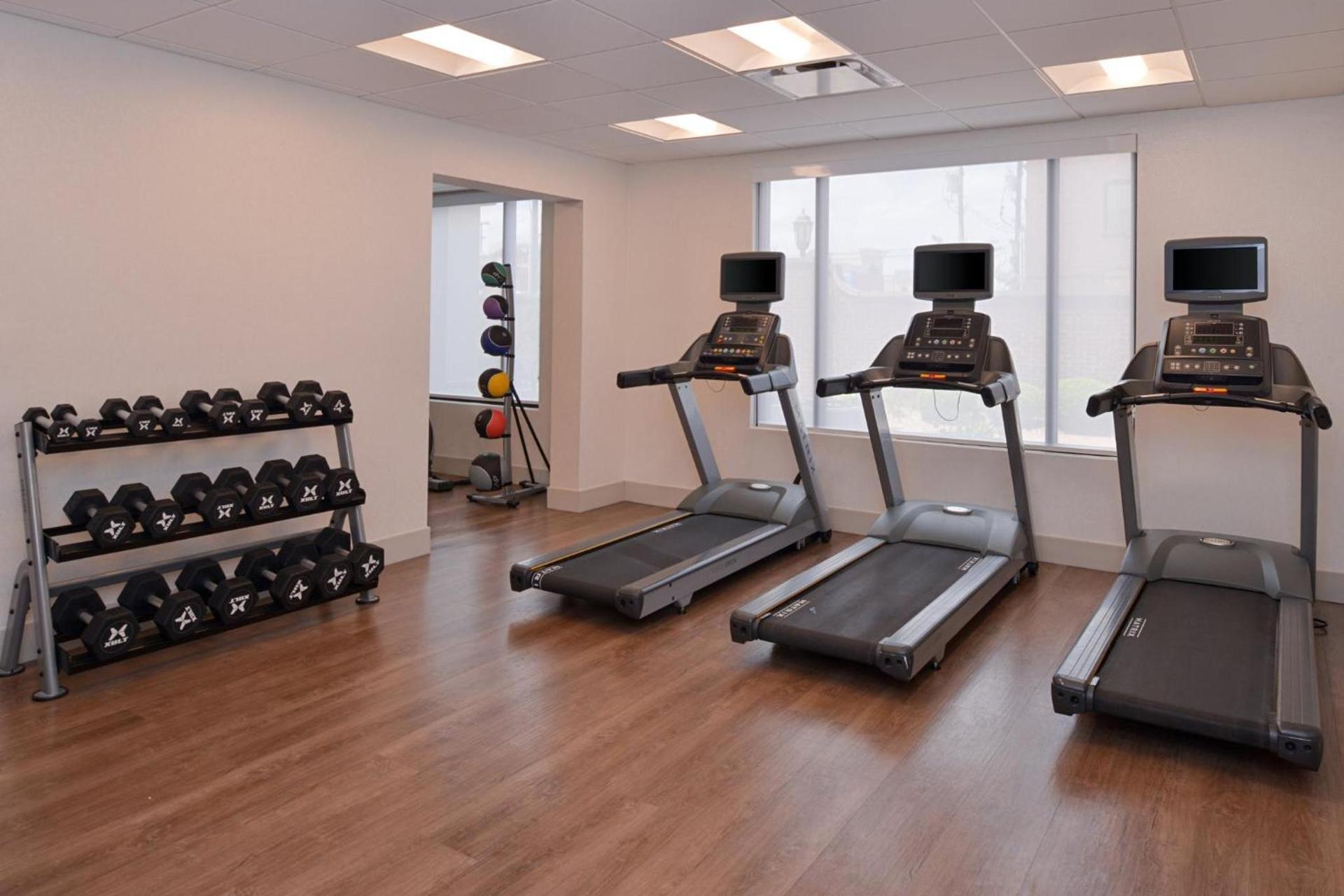 Holiday Inn Express & Suites Indianapolis Dtn-Conv Ctr Area by IHG photo 4