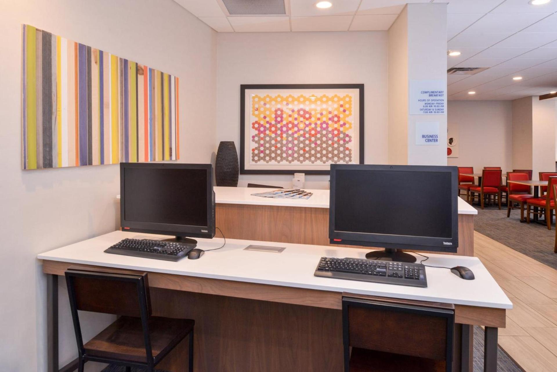 Holiday Inn Express & Suites Indianapolis Dtn-Conv Ctr Area by IHG photo 9