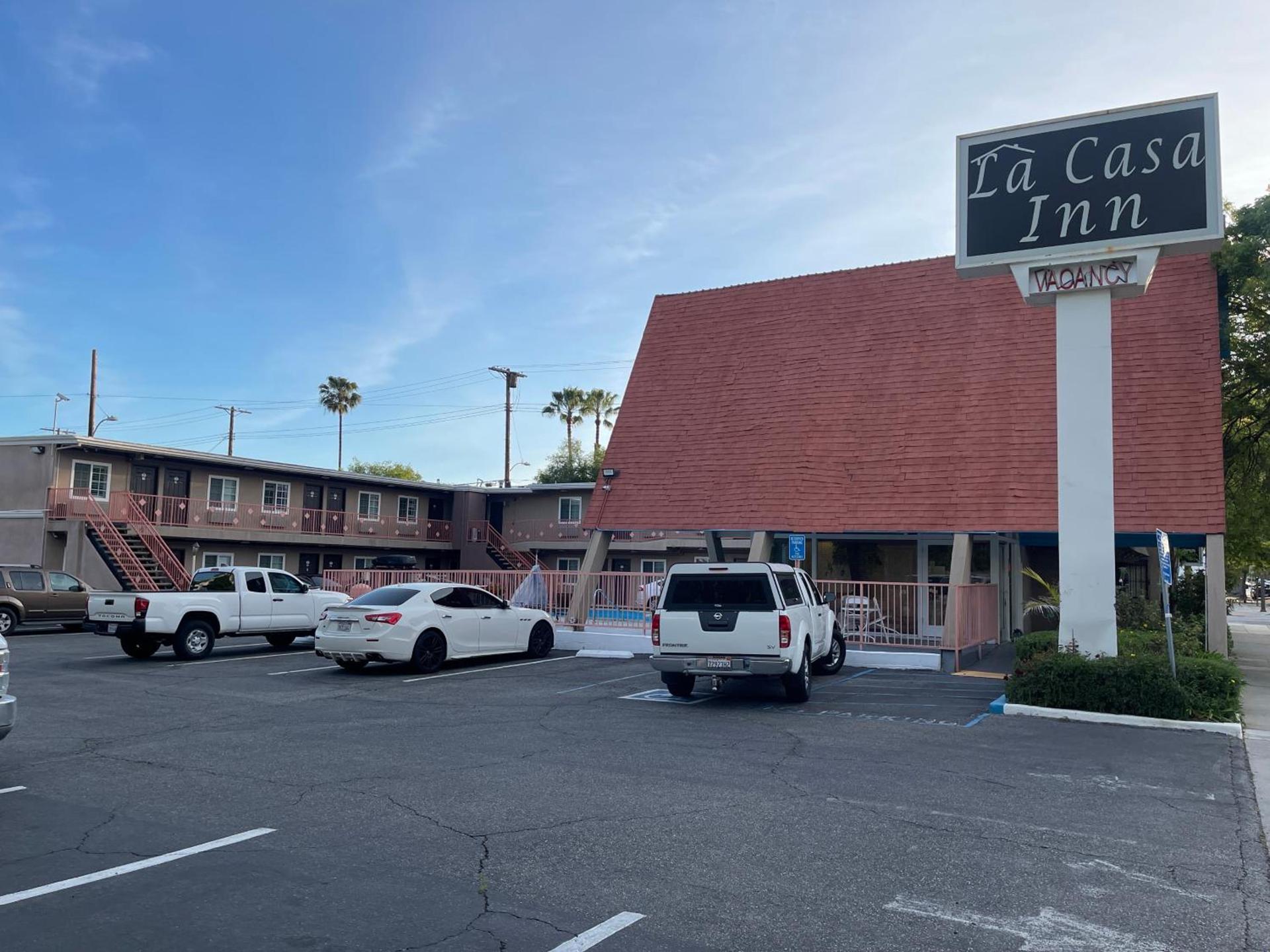 La Casa Inn photo 1
