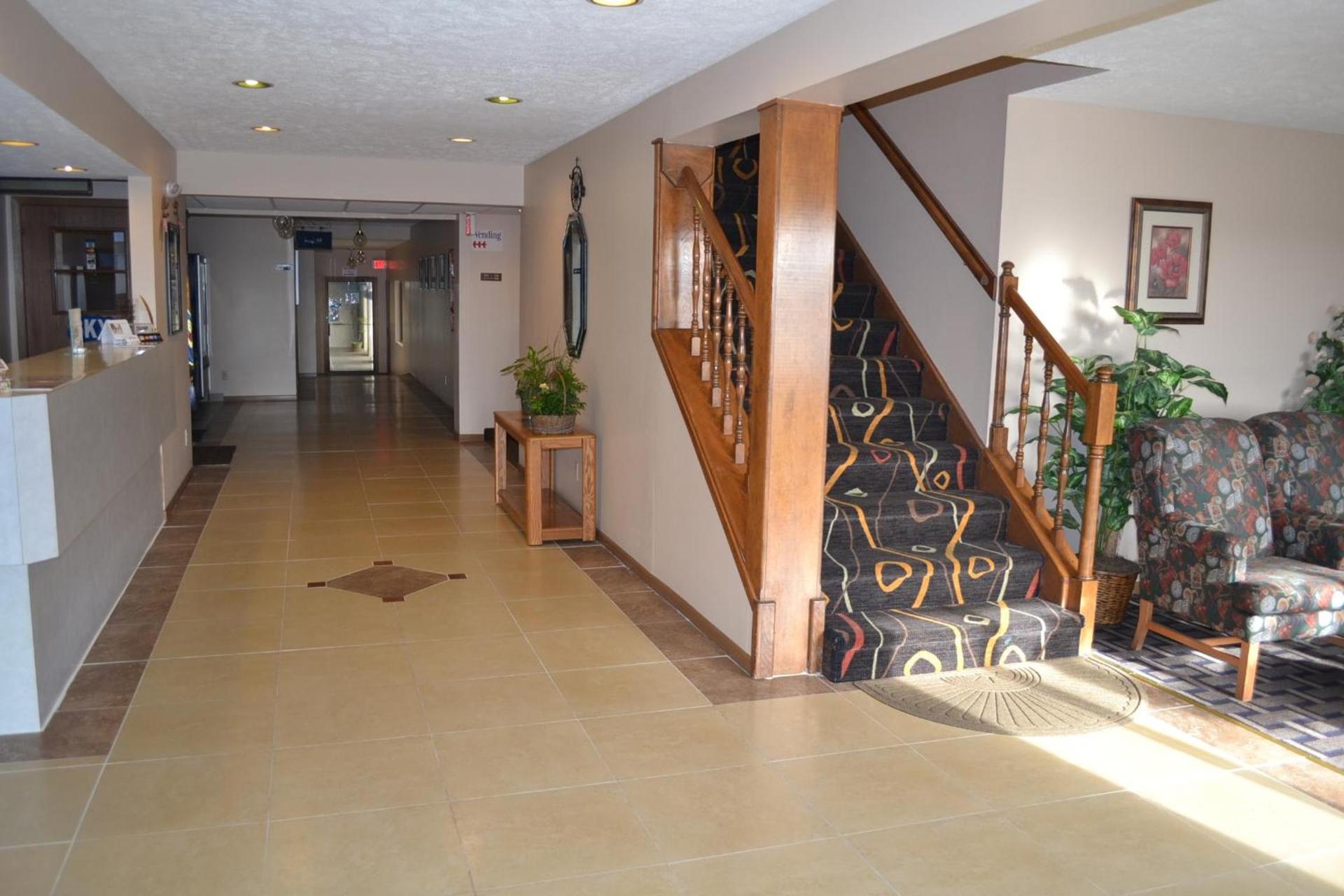 Sky Lodge Inn & Suites - Delavan photo 11