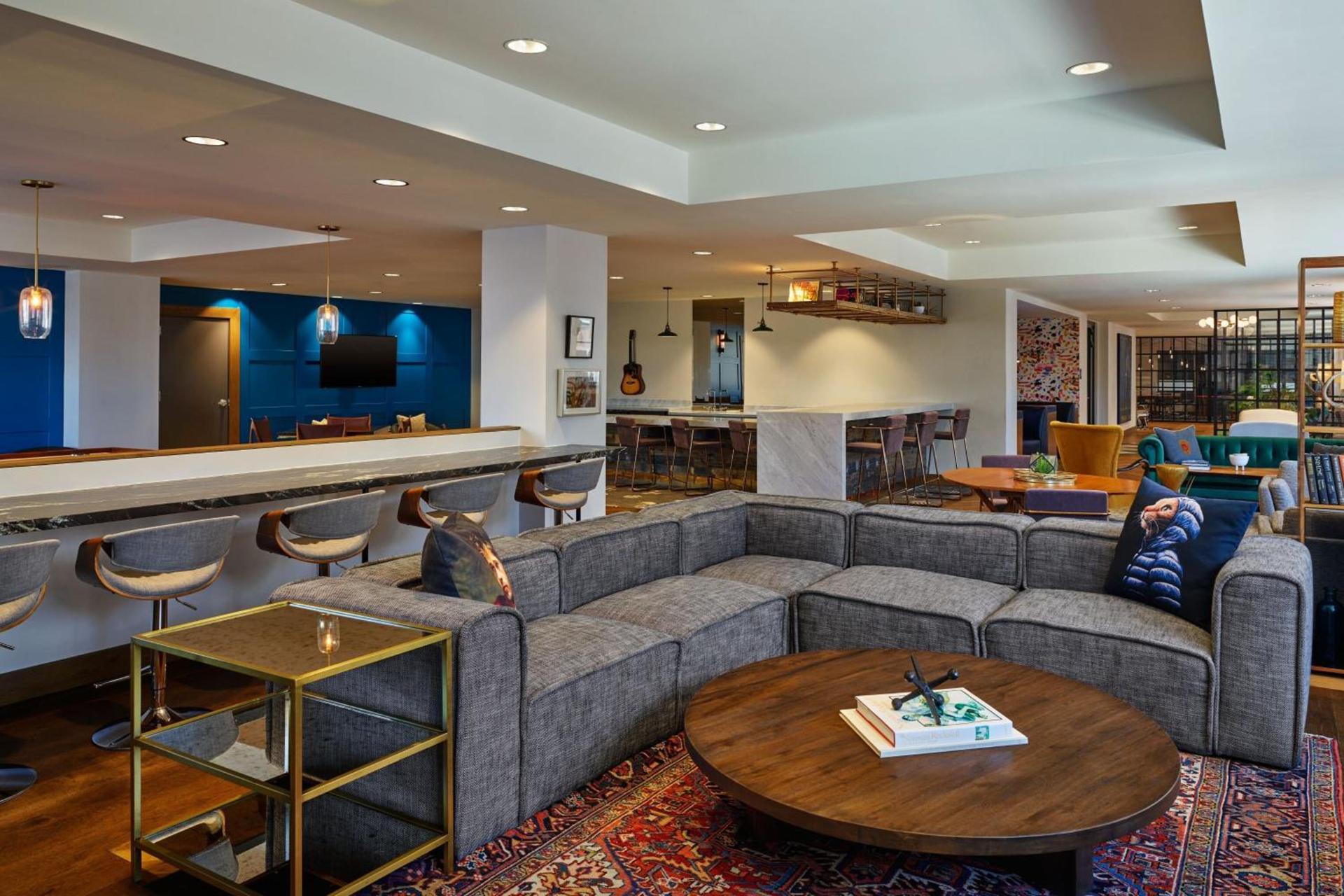 Renaissance Saint Elm Dallas Downtown Hotel photo 7