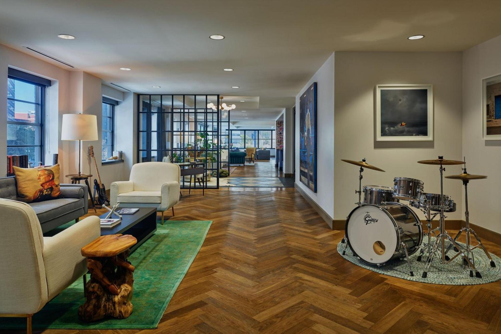 Renaissance Saint Elm Dallas Downtown Hotel photo 8