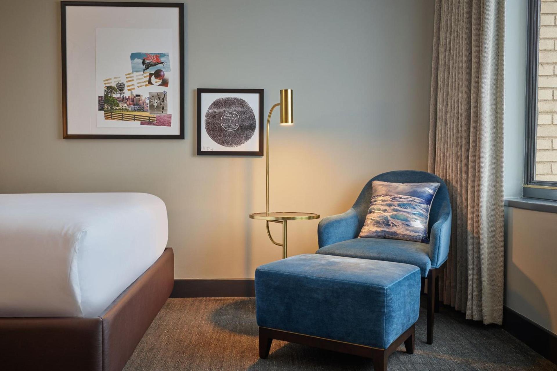 Renaissance Saint Elm Dallas Downtown Hotel photo 26
