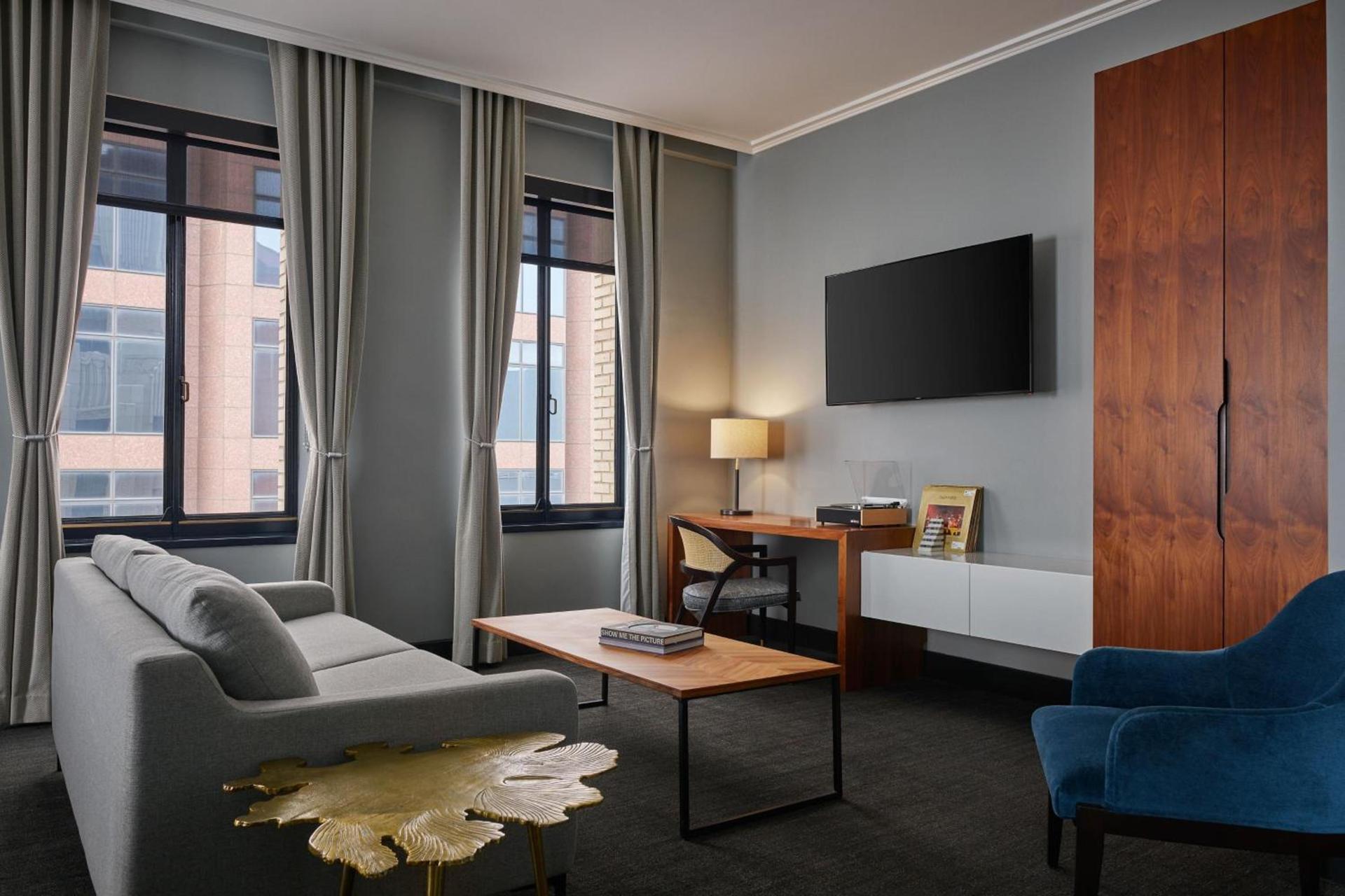 Renaissance Saint Elm Dallas Downtown Hotel photo 36