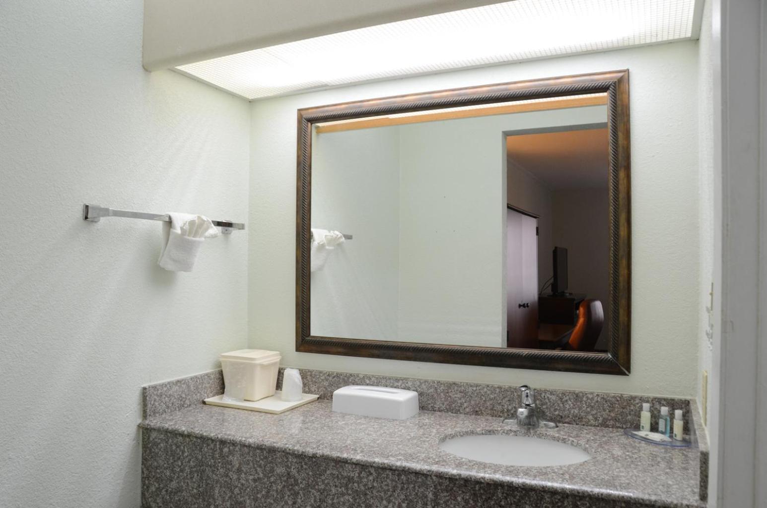 Quality Inn & Suites Covington photo 22