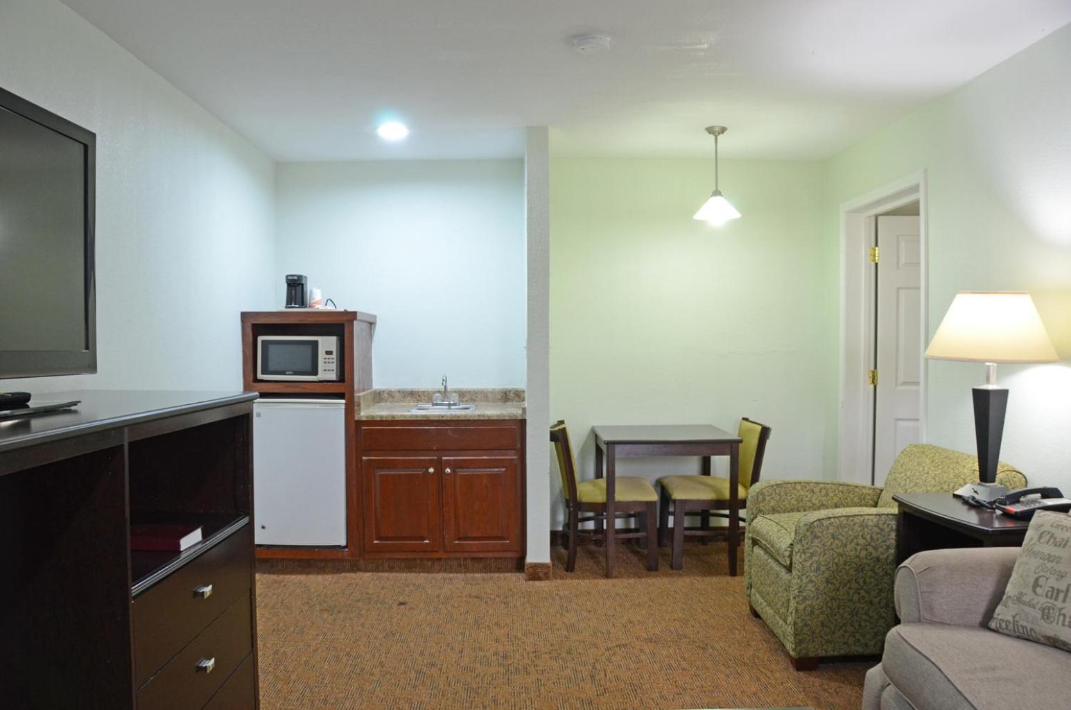 Quality Inn & Suites Covington photo 19