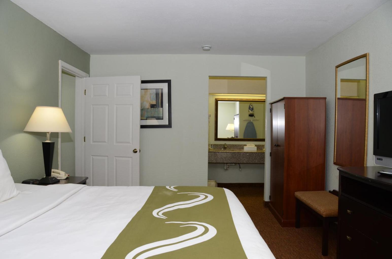 Quality Inn & Suites Covington photo 14