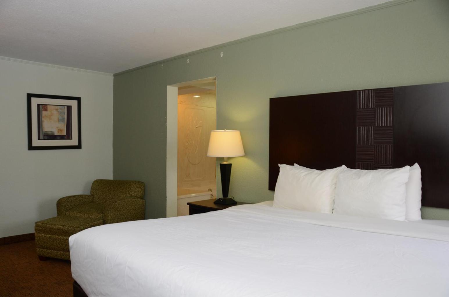 Quality Inn & Suites Covington photo 3