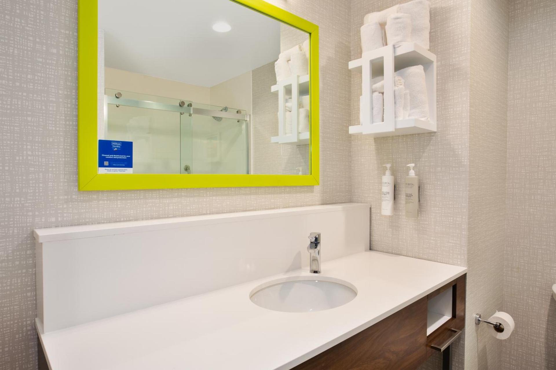 Hampton Inn Paris, Tn photo 17