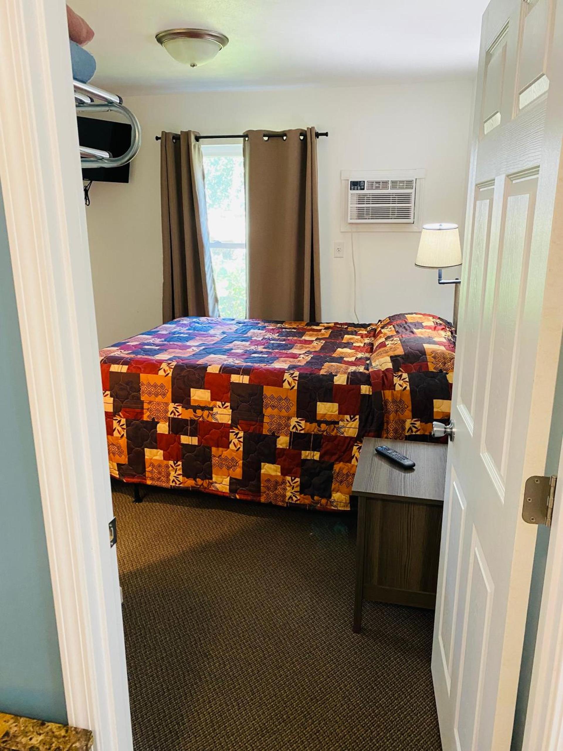 Scotty's Motel photo 2