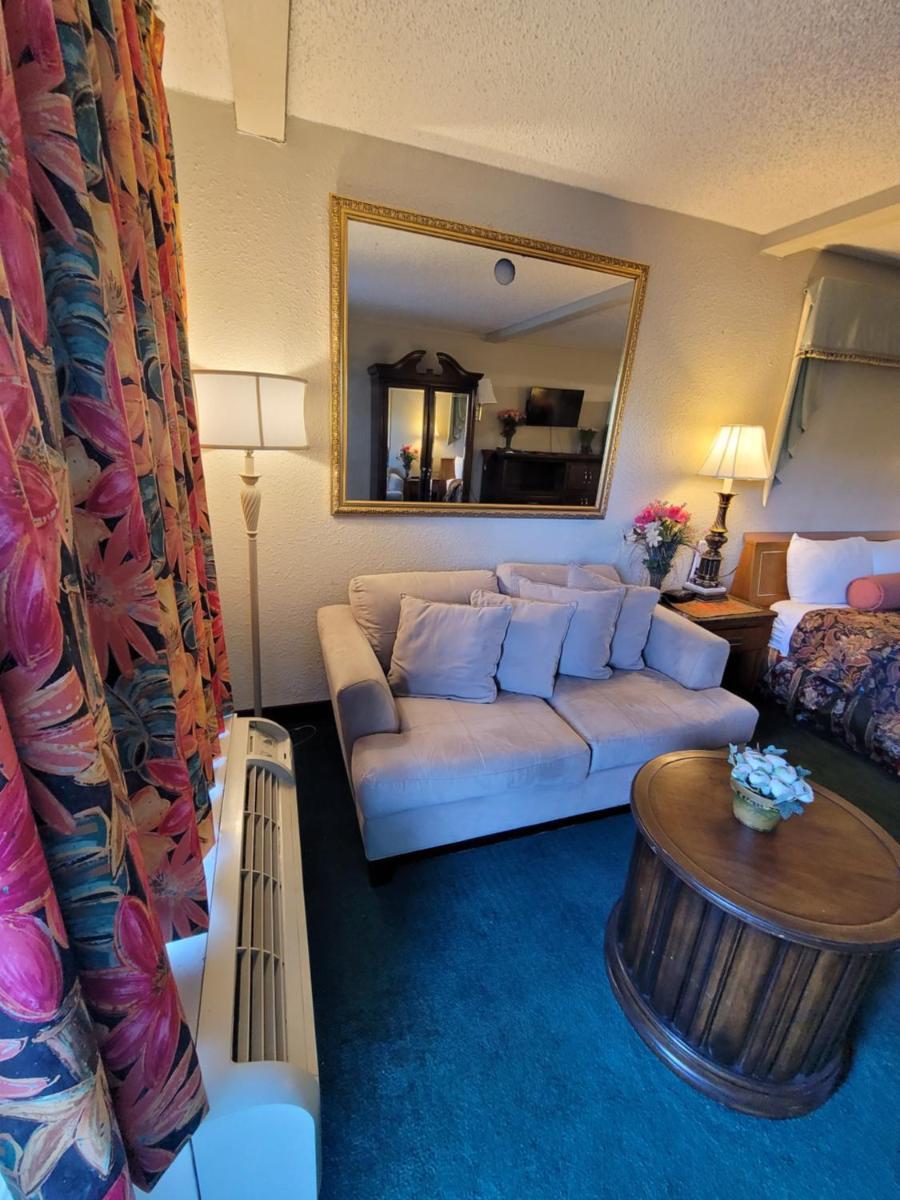 Express Inn and Suites photo 10