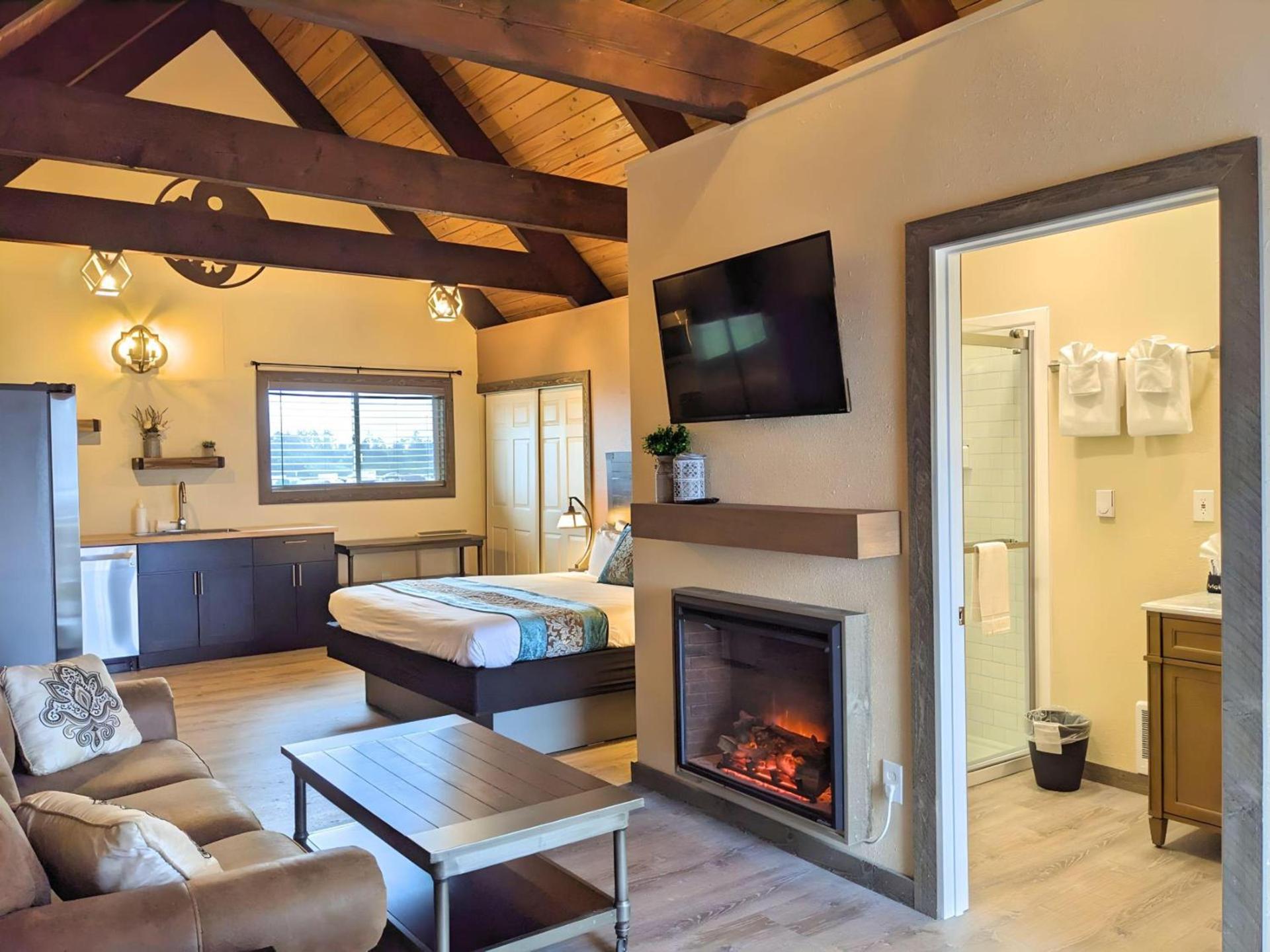 Wanderlust Inn photo 31