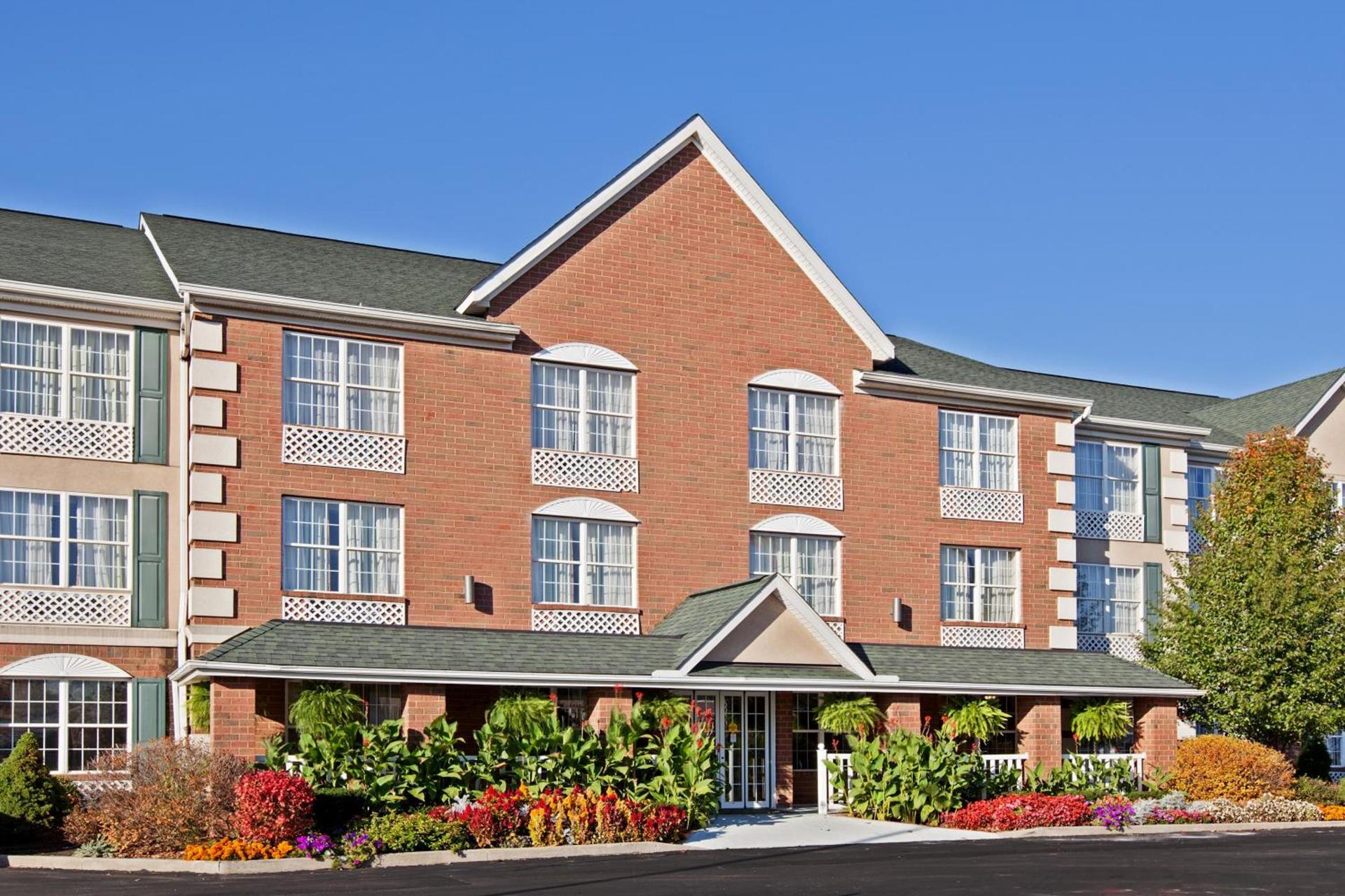 Country Inn & Suites by Radisson, Macedonia, OH photo 2