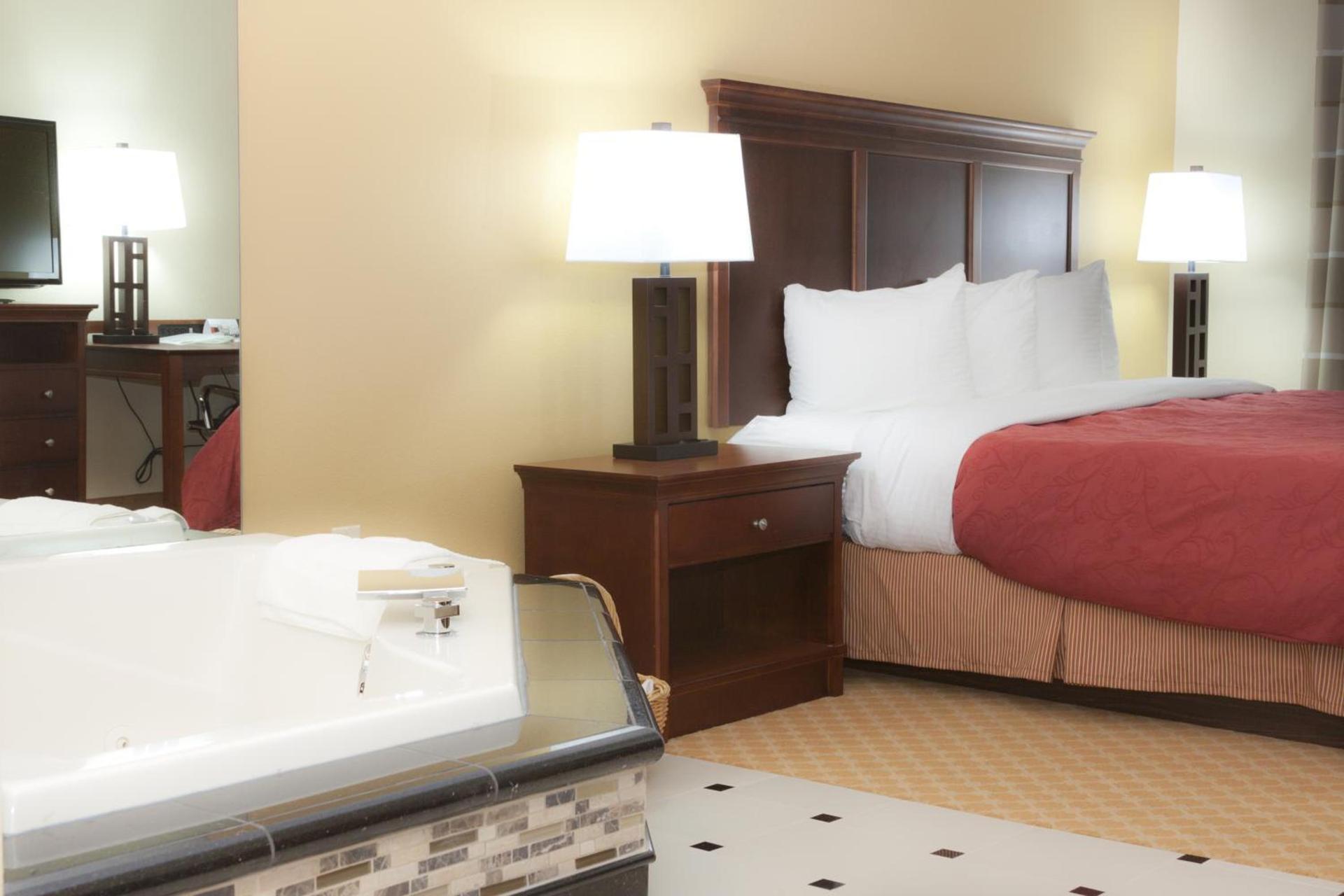 Country Inn & Suites by Radisson, Macedonia, OH photo 25