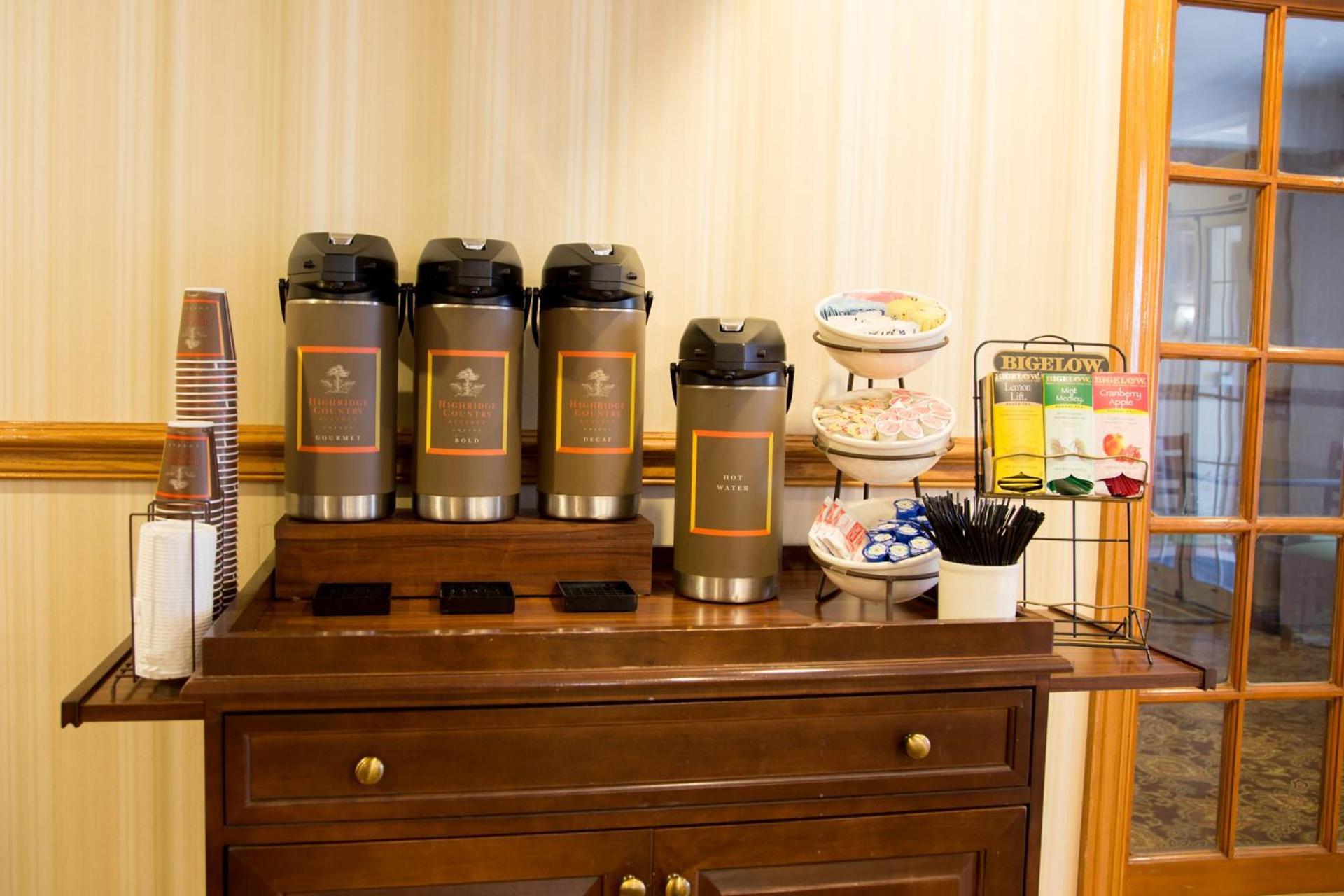 Country Inn & Suites by Radisson, Macedonia, OH photo 12