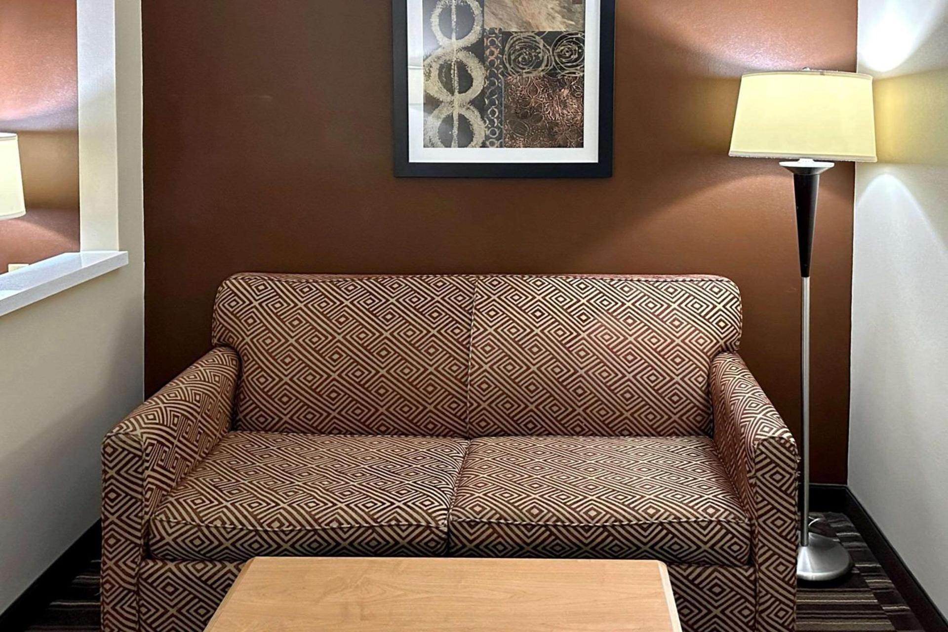 Quality Suites Near West Acres photo 24