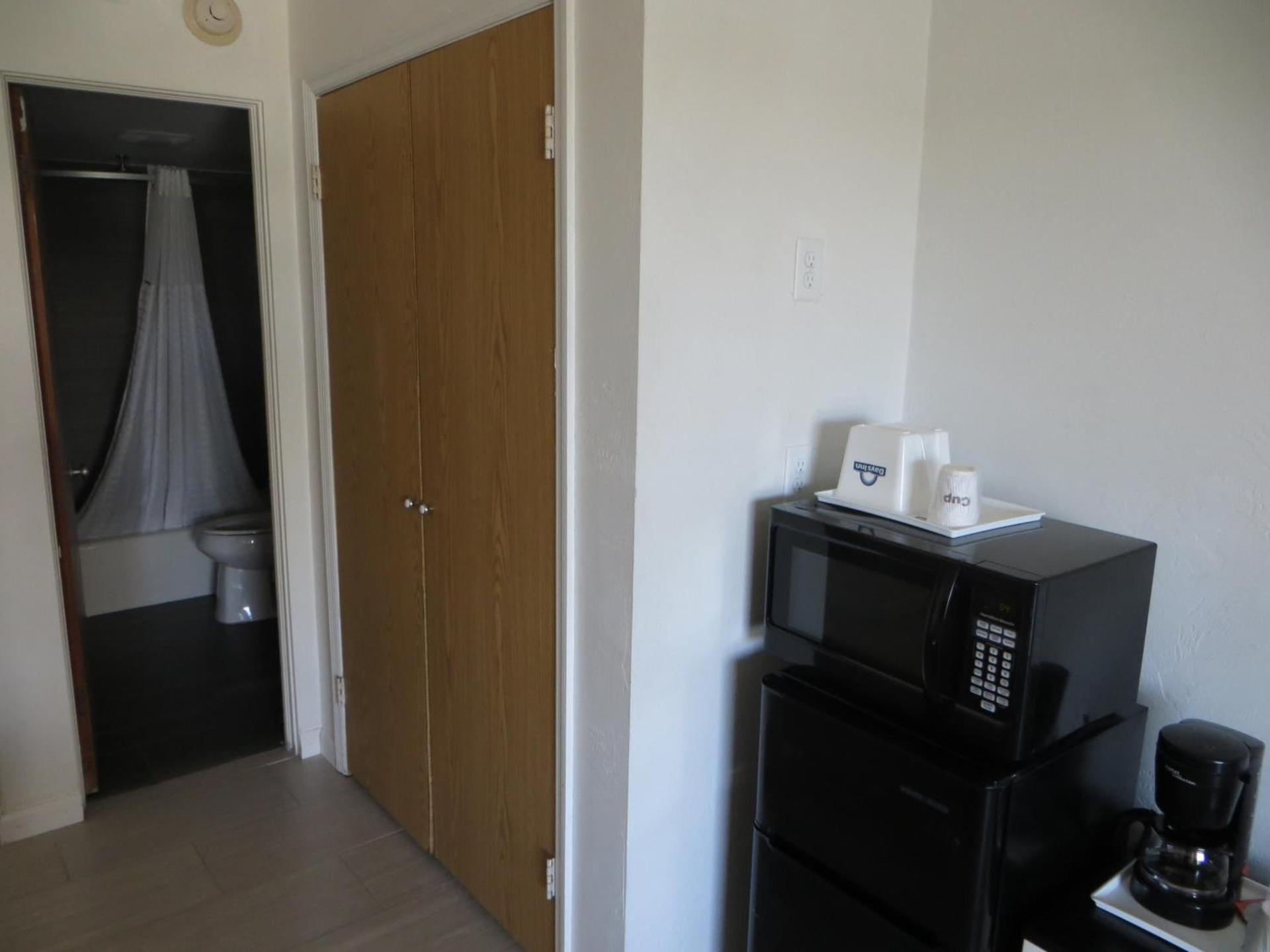 Arya Blu Inn and Suites photo 43
