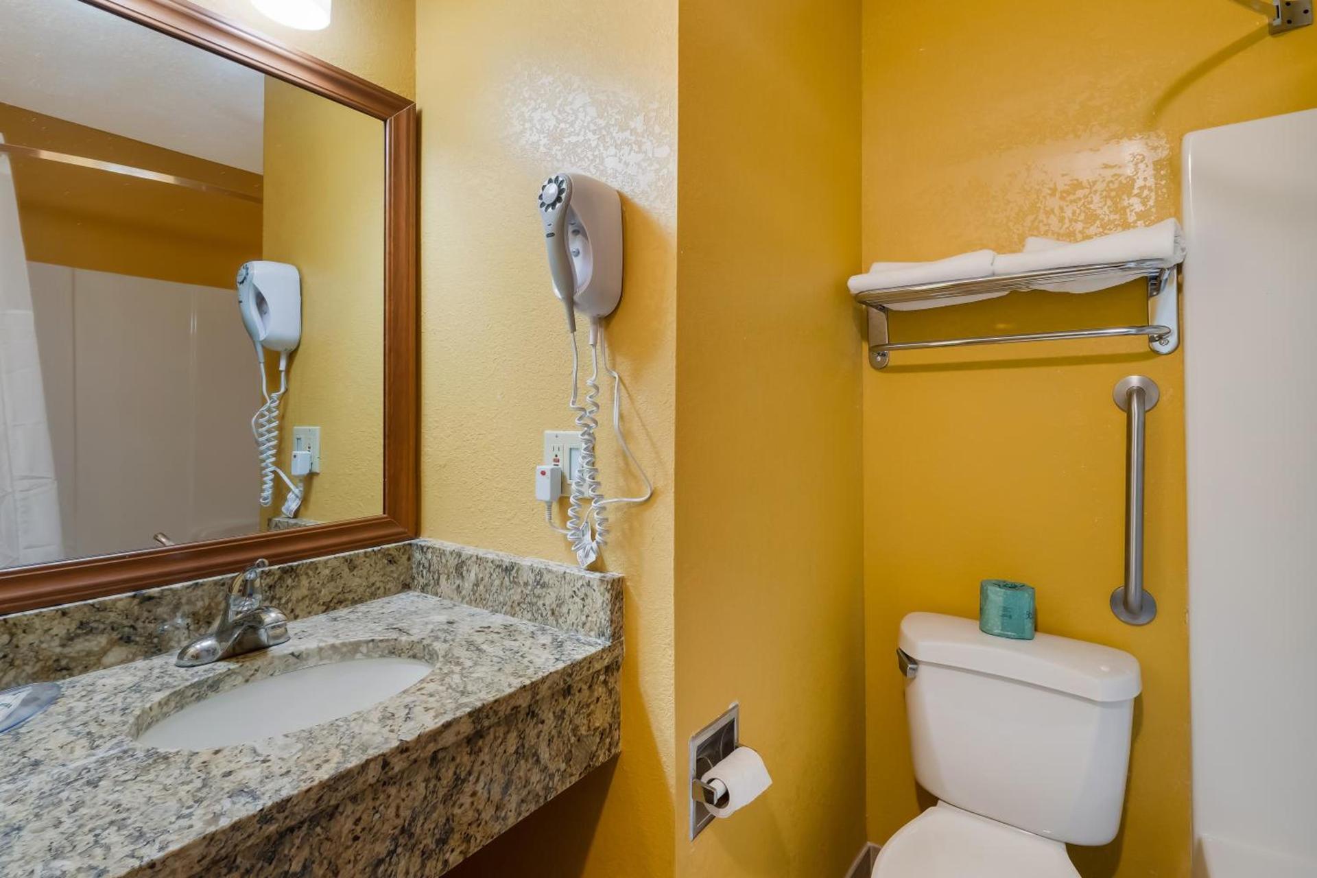 Quality Inn Jefferson at I-85 photo 56