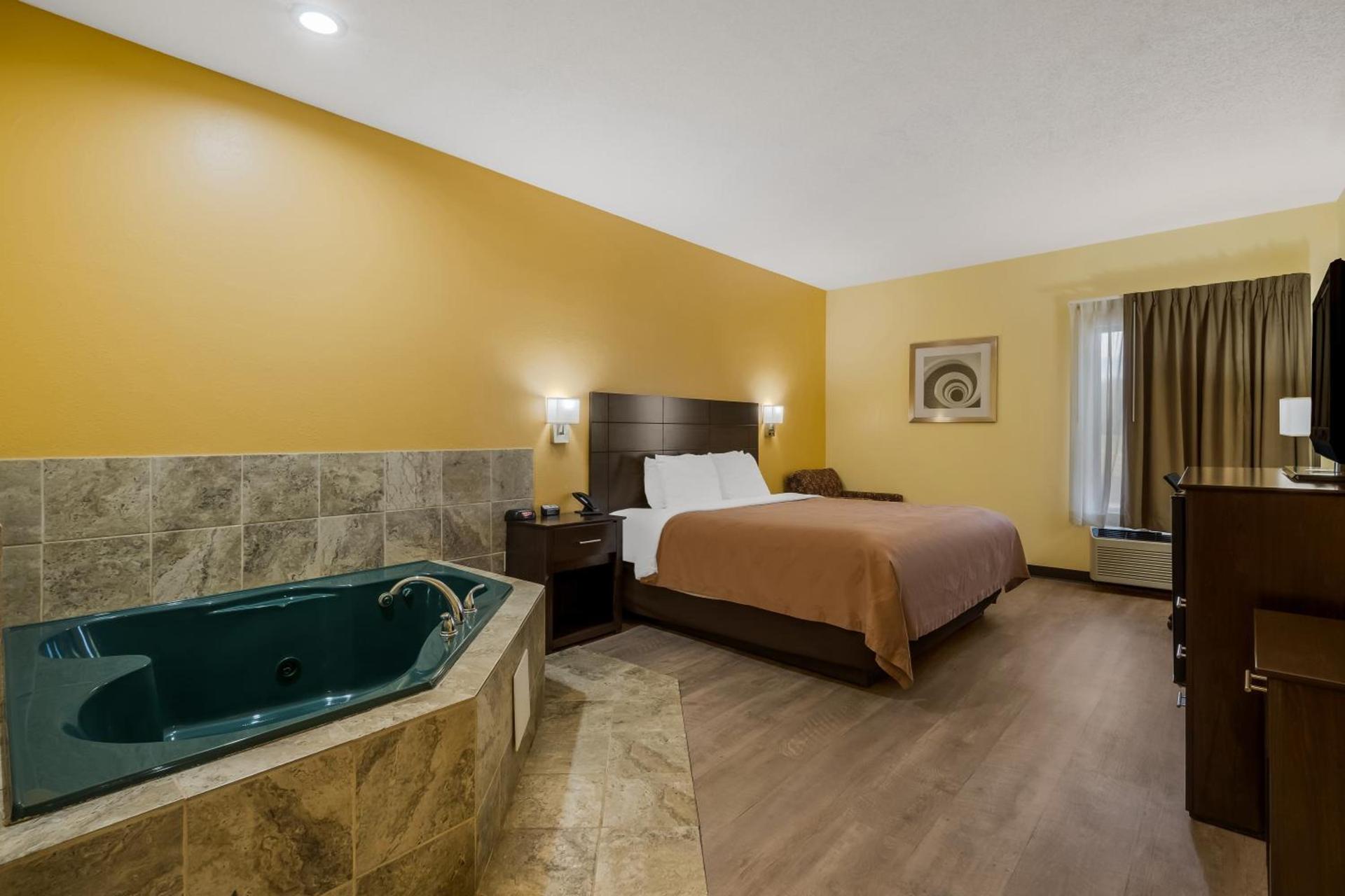 Quality Inn Jefferson at I-85 photo 57