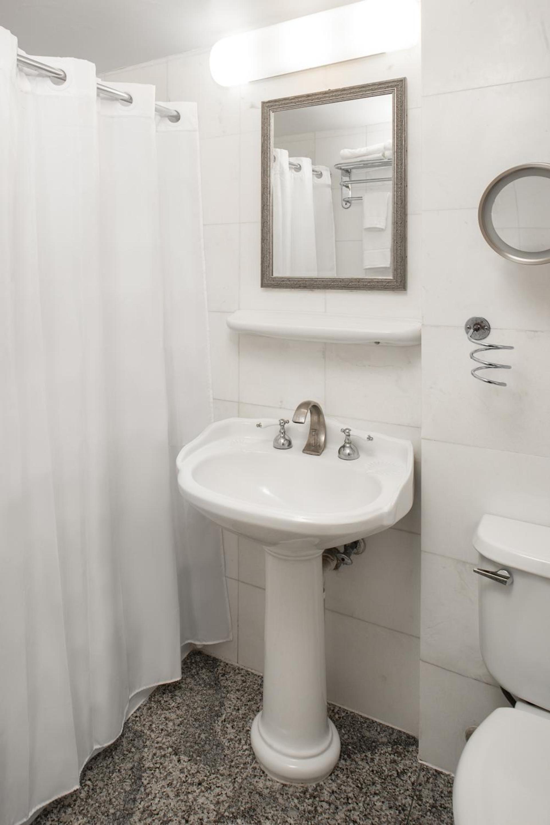 Sherry Frontenac Oceanfront photo 40