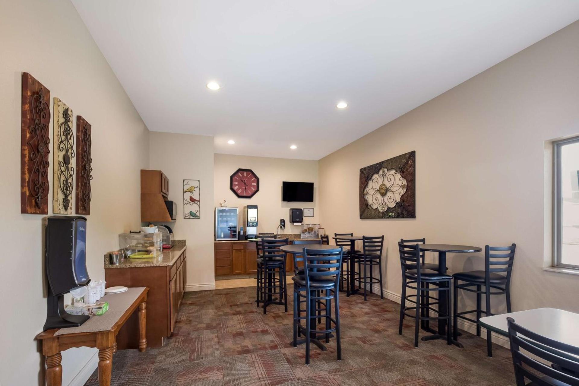 SureStay Hotel by Best Western Whittington Rend Lake photo 4