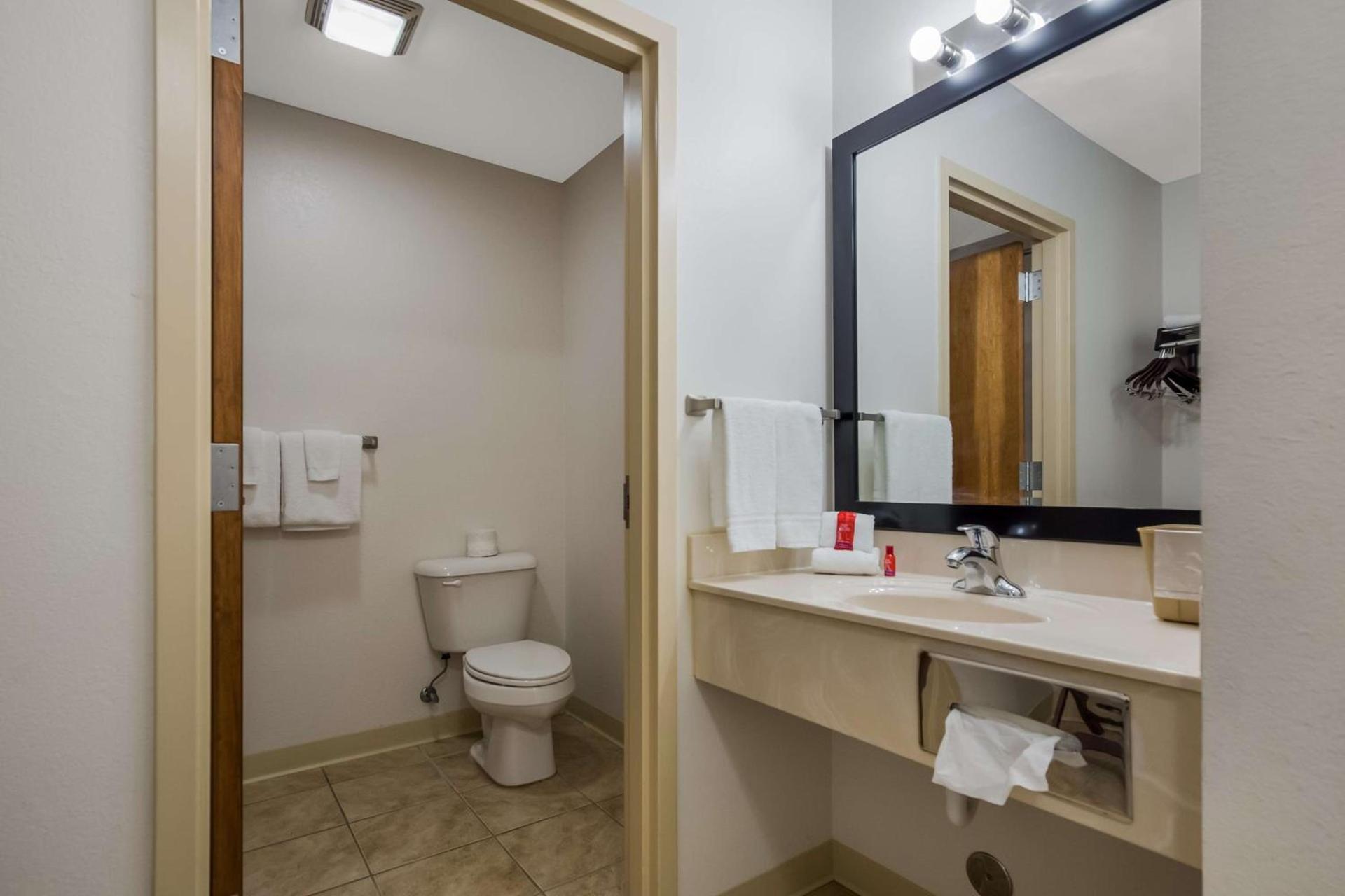 SureStay Hotel by Best Western Whittington Rend Lake photo 19