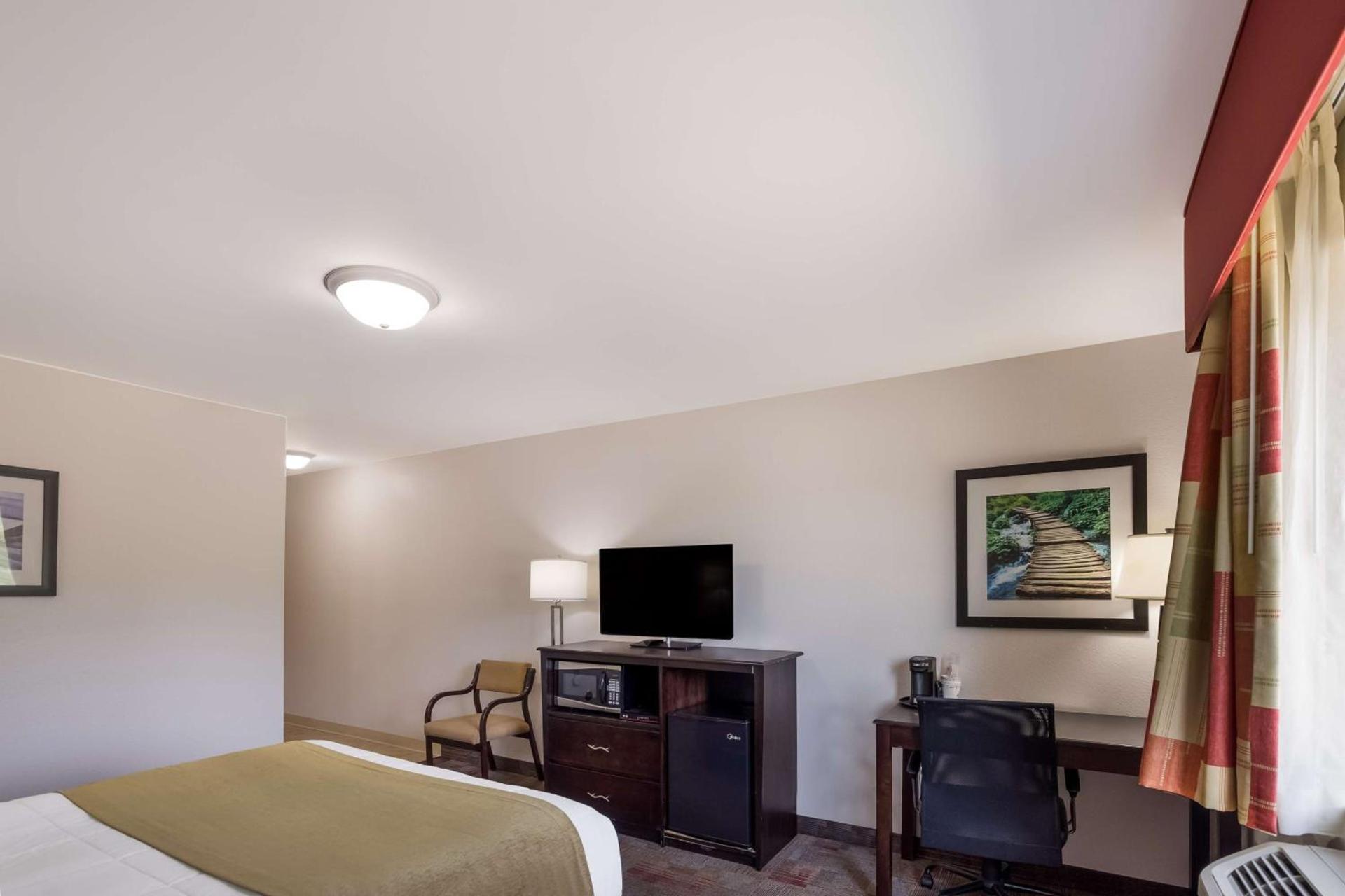 SureStay Hotel by Best Western Whittington Rend Lake photo 23