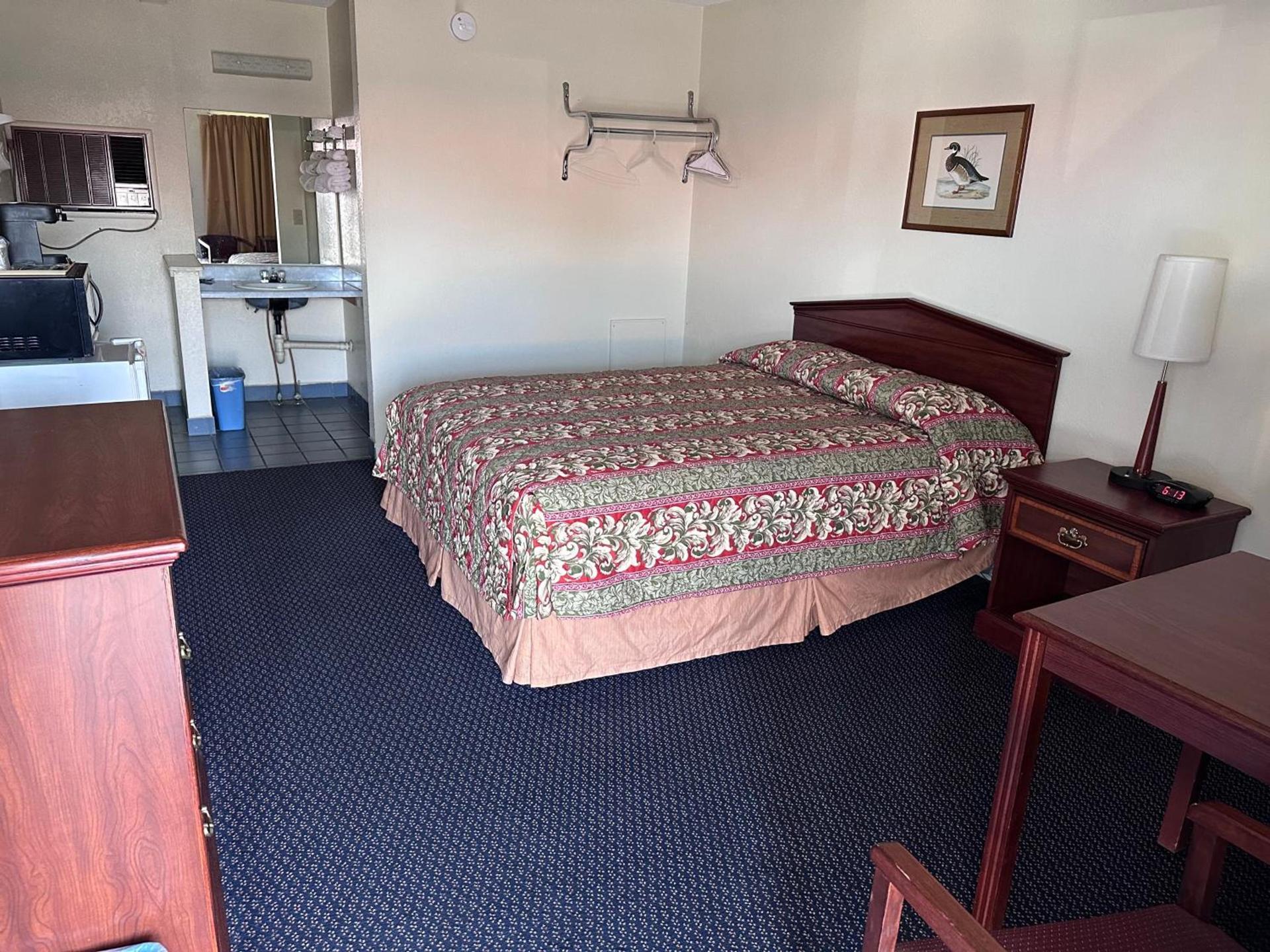 CRYSTAL MOTEL photo 8